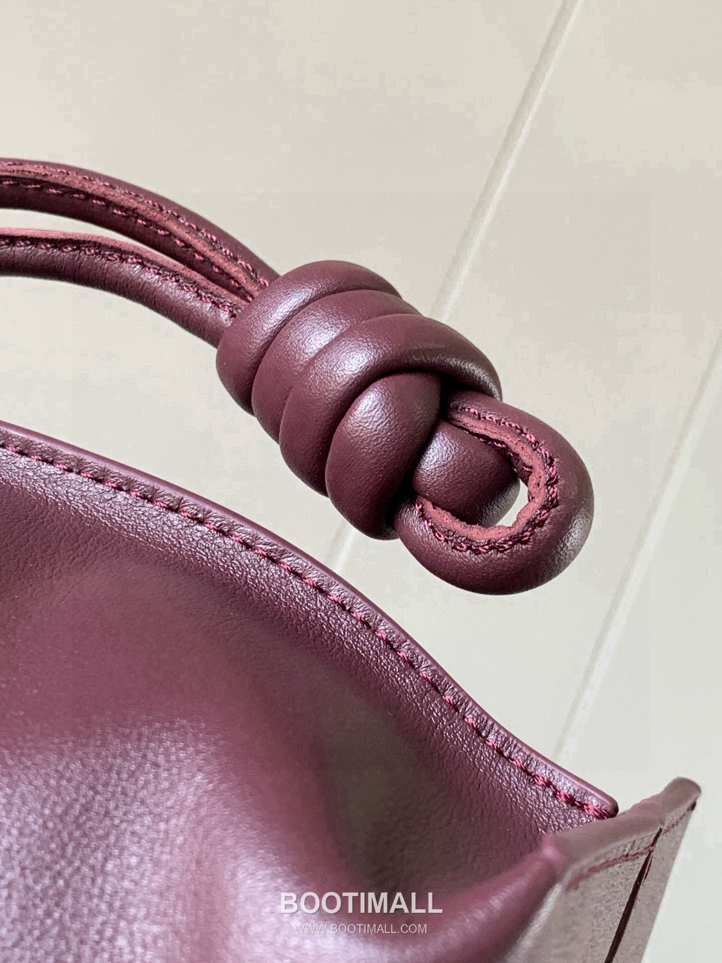 Loewe Flamenco Knot Clutch Bag Nappa Calfskin 9043 로에베 플라멩코 노트 클러치백 나파 카프스킨 30cm 6