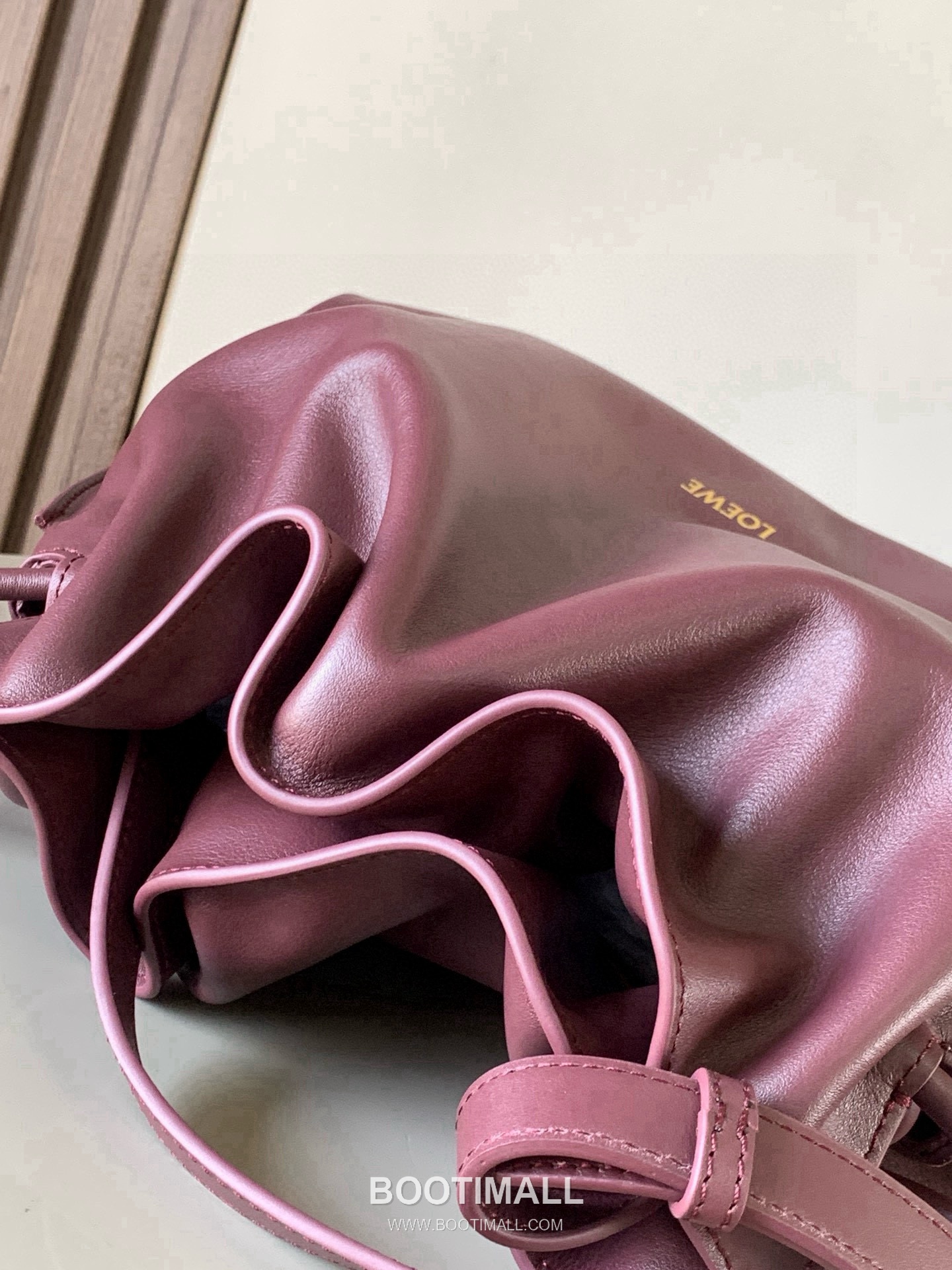 Loewe Flamenco Knot Clutch Bag Nappa Calfskin 9043 로에베 플라멩코 노트 클러치백 나파 카프스킨 30cm 7