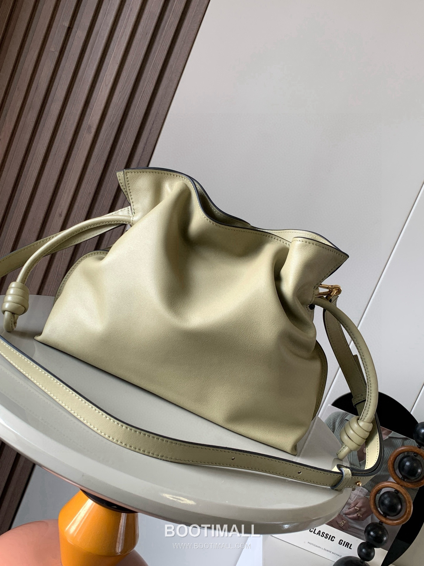 Loewe Flamenco Knot Clutch Bag Nappa Calfskin 9043 로에베 플라멩코 노트 클러치백 나파 카프스킨 30cm 4