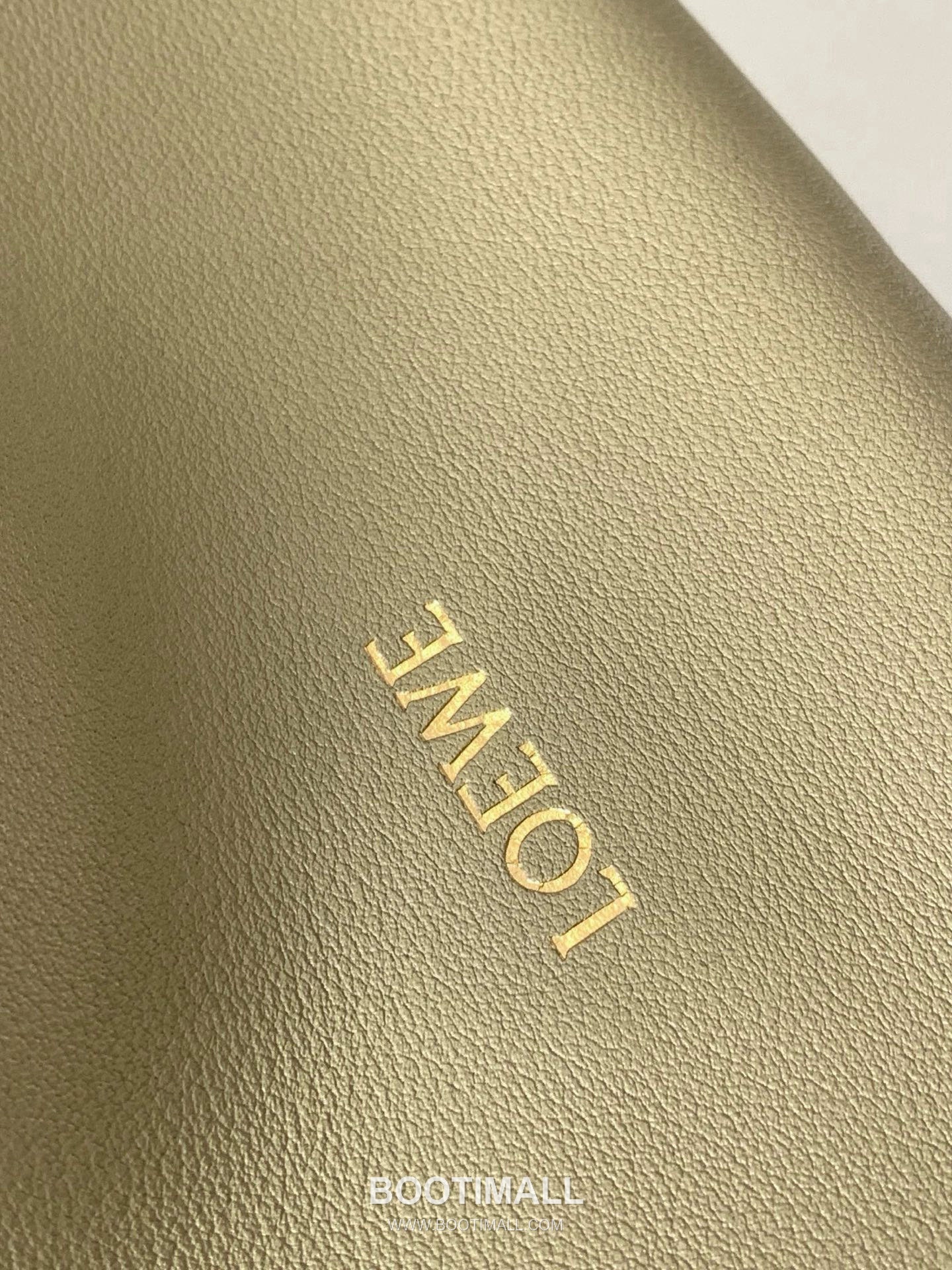 Loewe Flamenco Knot Clutch Bag Nappa Calfskin 9043 로에베 플라멩코 노트 클러치백 나파 카프스킨 30cm 5