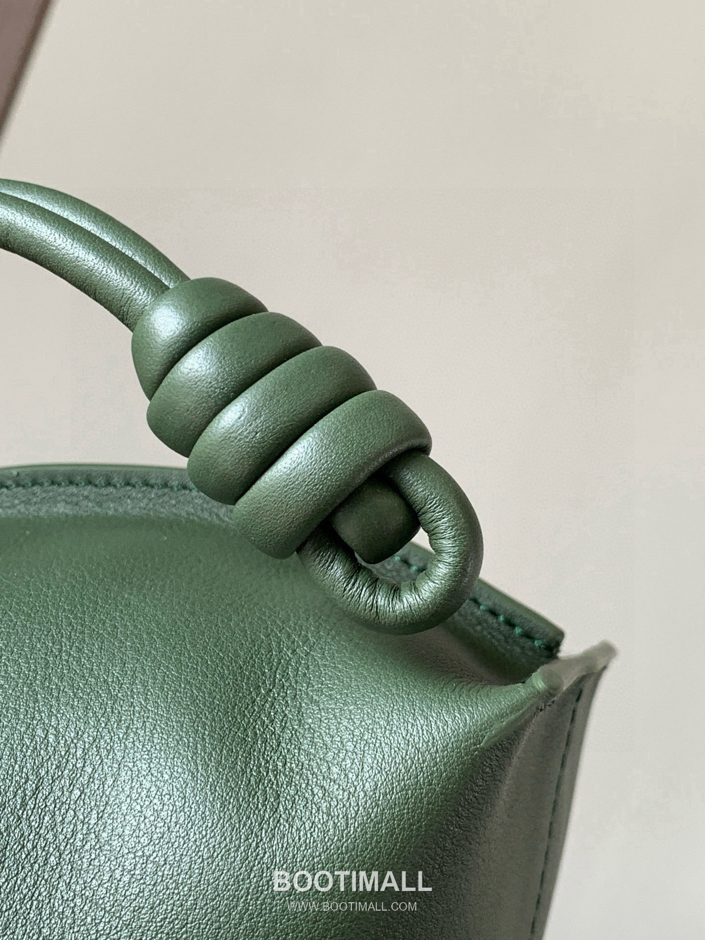 Loewe Flamenco Knot Clutch Bag Nappa Calfskin 9043 로에베 플라멩코 노트 클러치백 나파 카프스킨 30cm 6