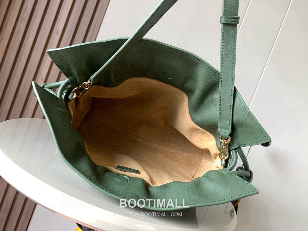 Loewe Flamenco Knot Clutch Bag Nappa Calfskin 9043 로에베 플라멩코 노트 클러치백 나파 카프스킨 30cm 8