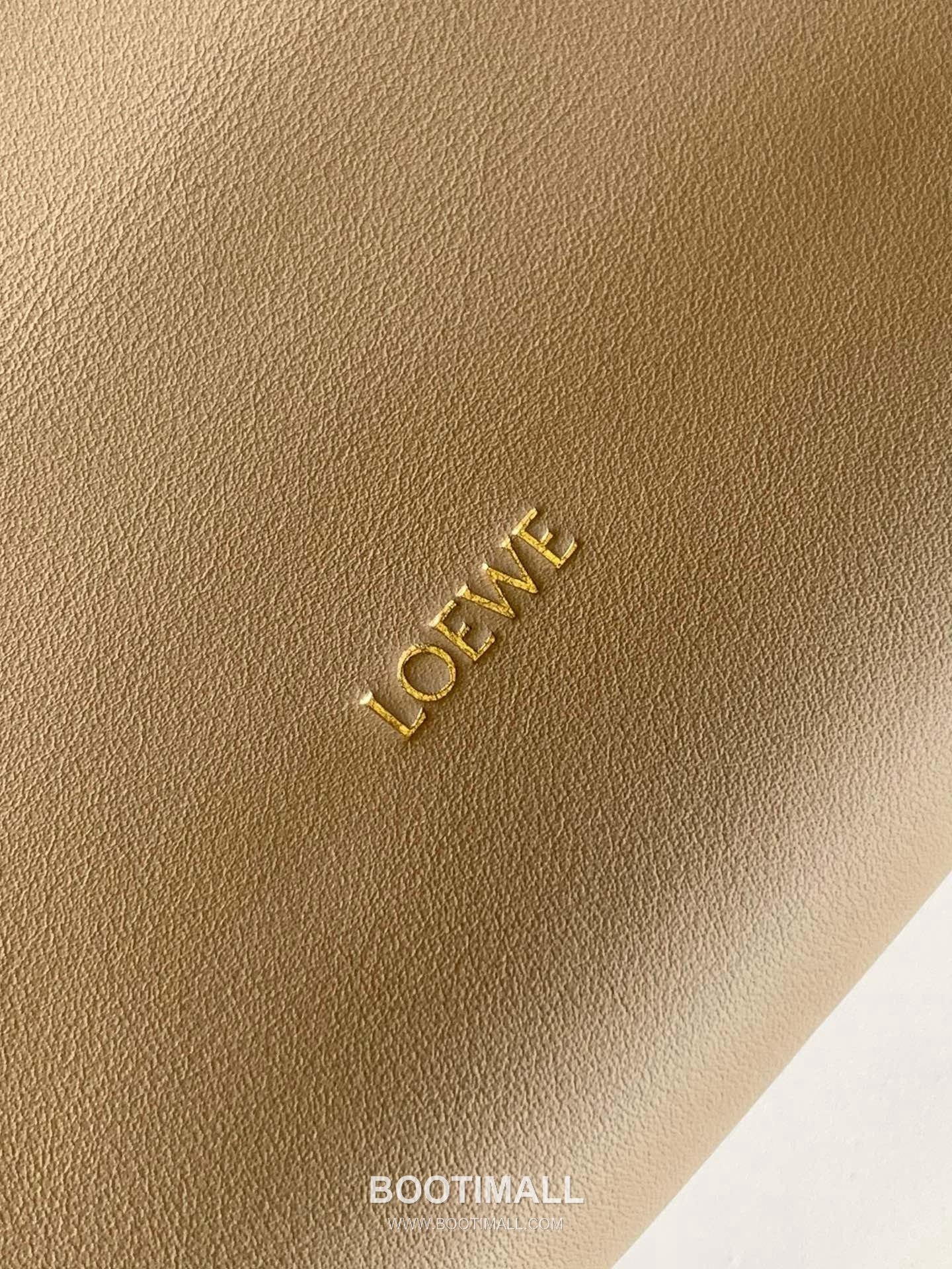 Loewe Flamenco Knot Clutch Bag Nappa Calfskin 9043 로에베 플라멩코 노트 클러치백 나파 카프스킨 30cm 5