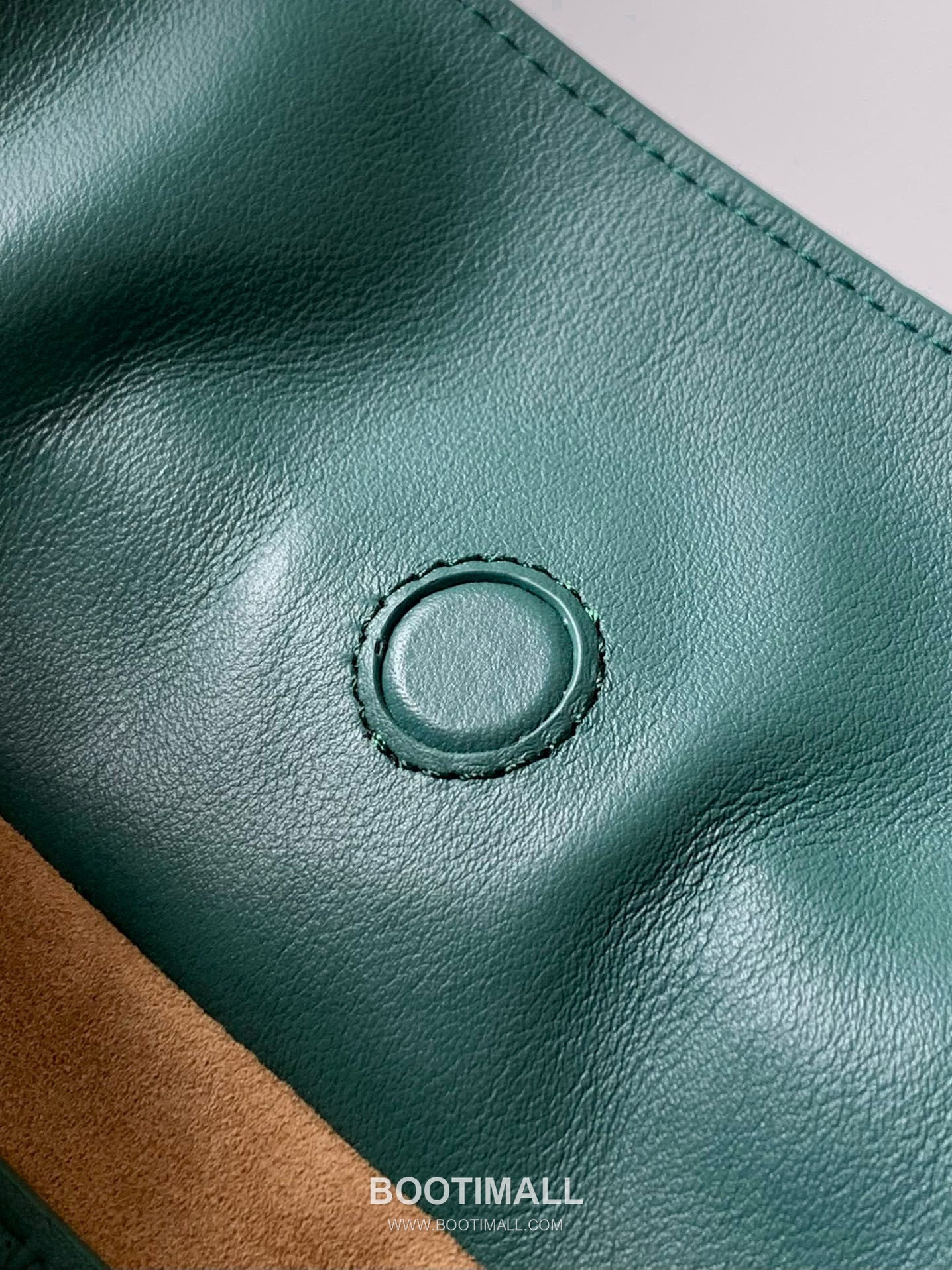 Loewe Flamenco Knot Clutch Bag Nappa Calfskin 9043 로에베 플라멩코 노트 클러치백 나파 카프스킨 30cm 6