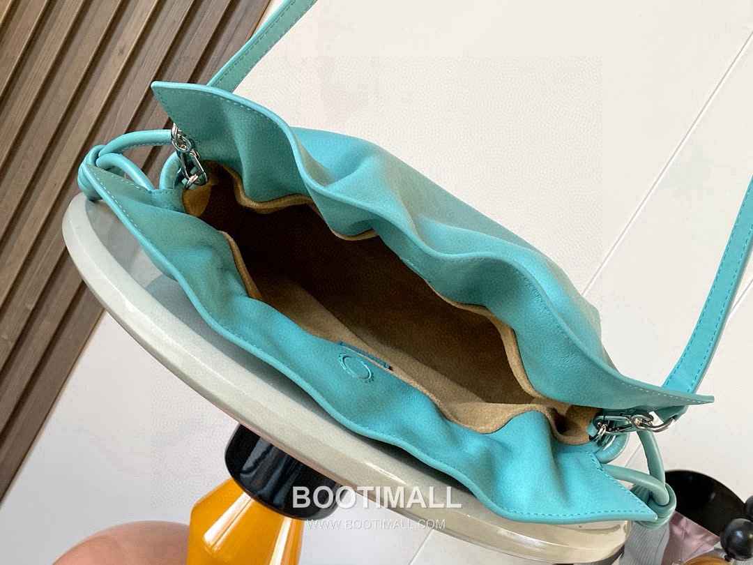 Loewe Flamenco Knot Clutch Bag Nappa Calfskin 9043 로에베 플라멩코 노트 클러치백 나파 카프스킨 30cm 7