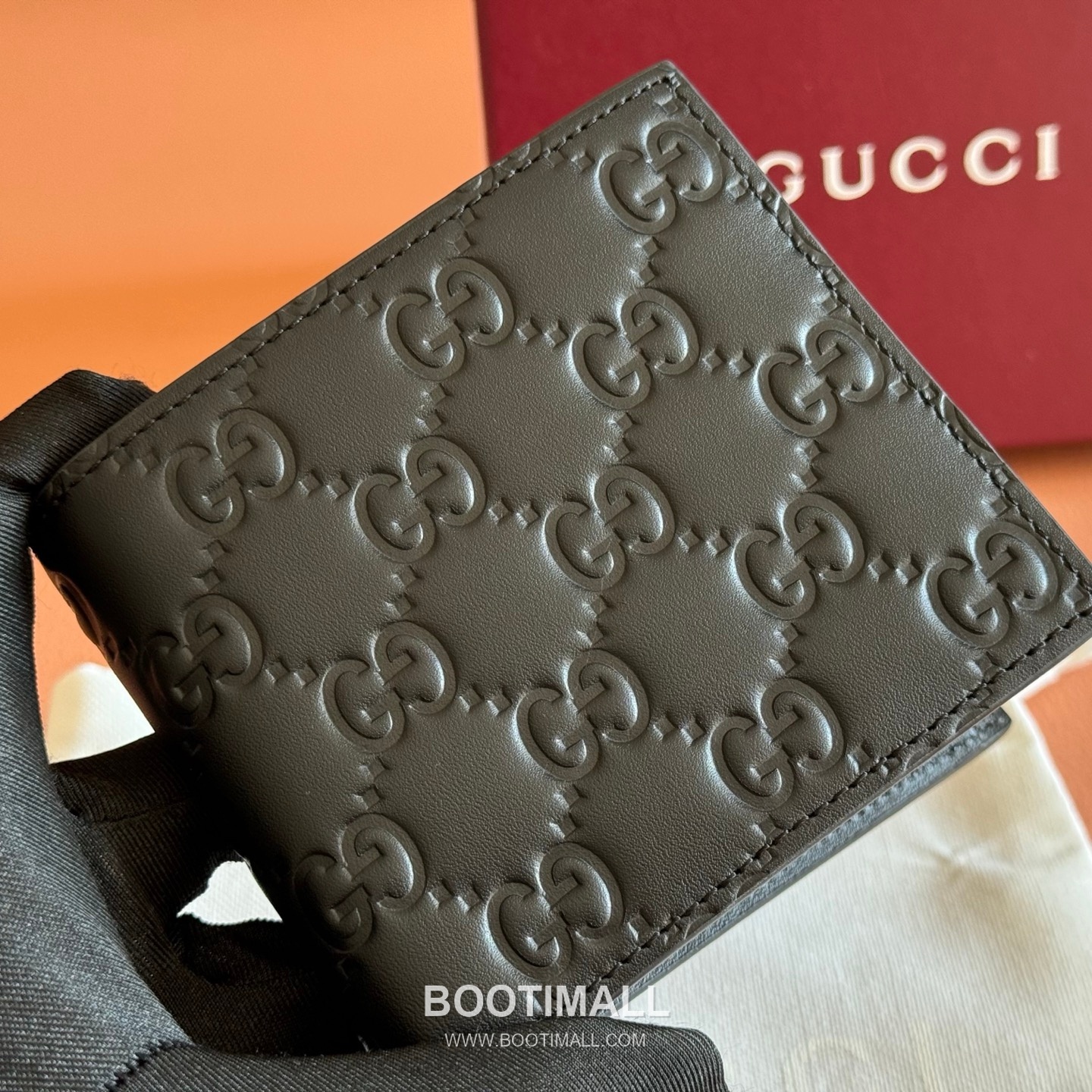 Gucci GG Emblem Wallet Embossed Calfskin Leather 850177 구찌 GG 엠블럼 반지갑 엠보싱 카프스킨 가죽 11cm 5