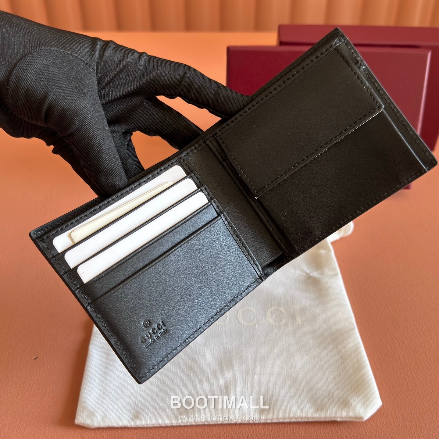 Gucci GG Emblem Wallet Embossed Calfskin Leather 850177 구찌 GG 엠블럼 반지갑 엠보싱 카프스킨 가죽 11cm 6