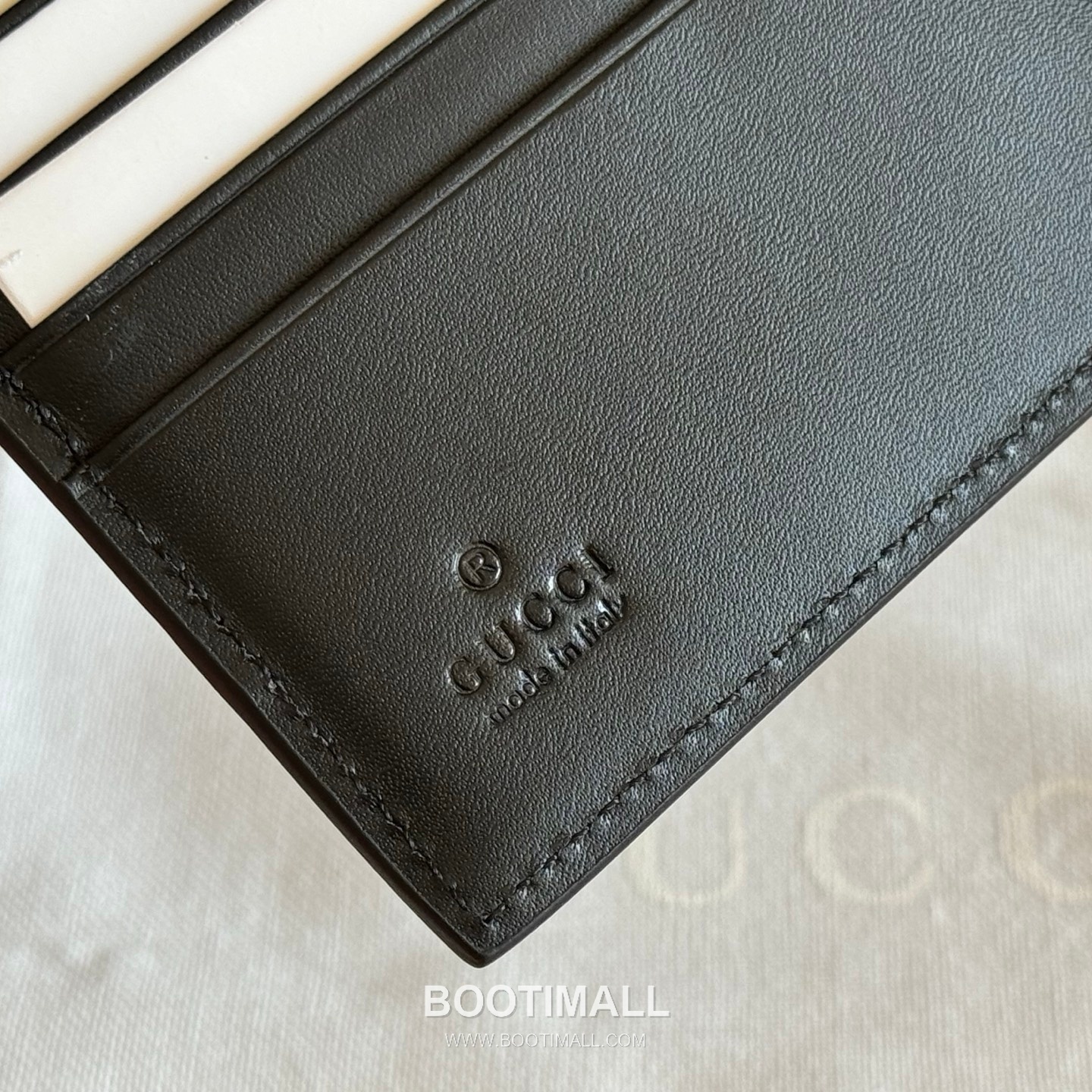 Gucci GG Emblem Wallet Embossed Calfskin Leather 850177 구찌 GG 엠블럼 반지갑 엠보싱 카프스킨 가죽 11cm 7