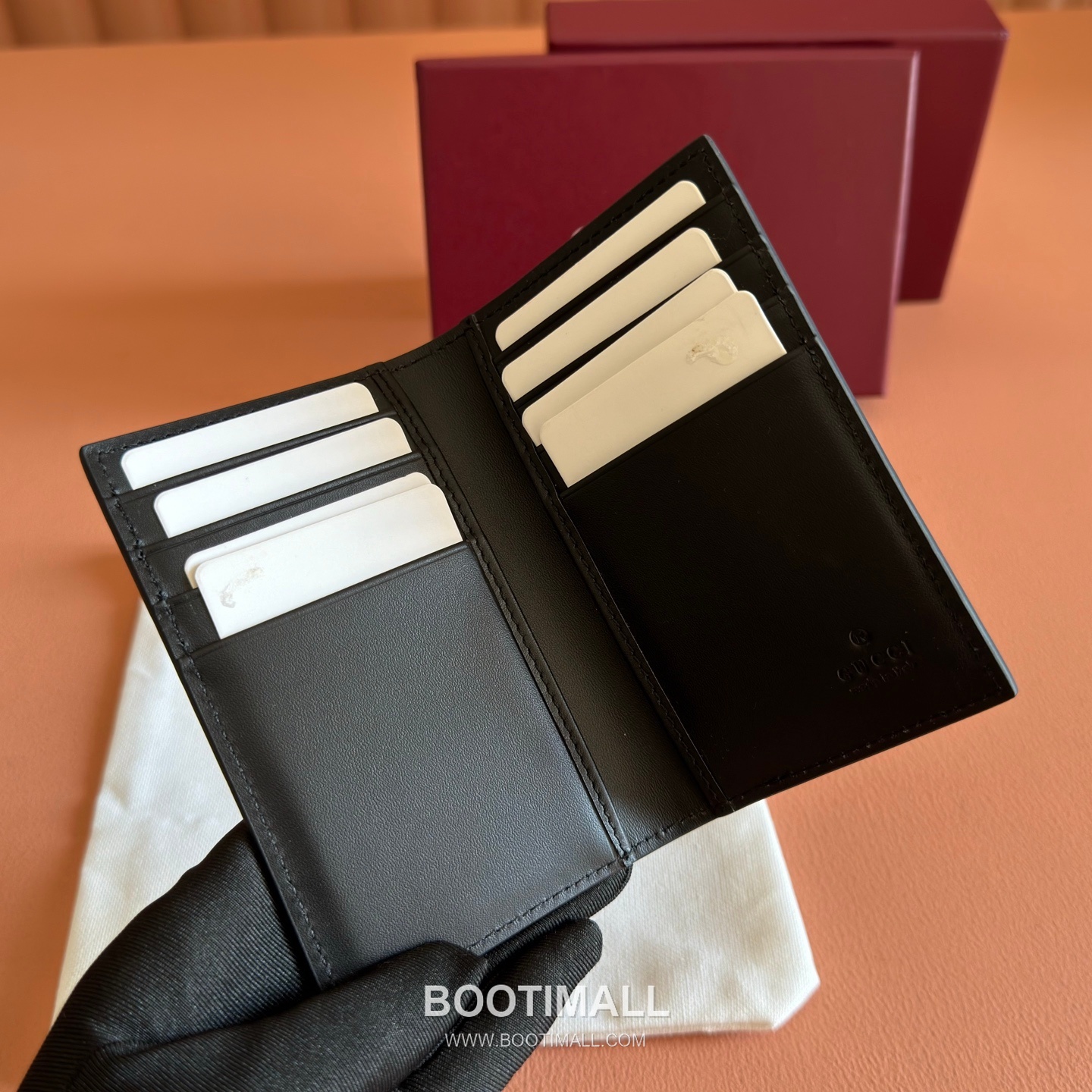 Gucci GG Emblem Card Holder Embossed Calfskin Leather 850183 구찌 GG 엠블럼 카드지갑 엠보싱 카프스킨 가죽 12cm 4