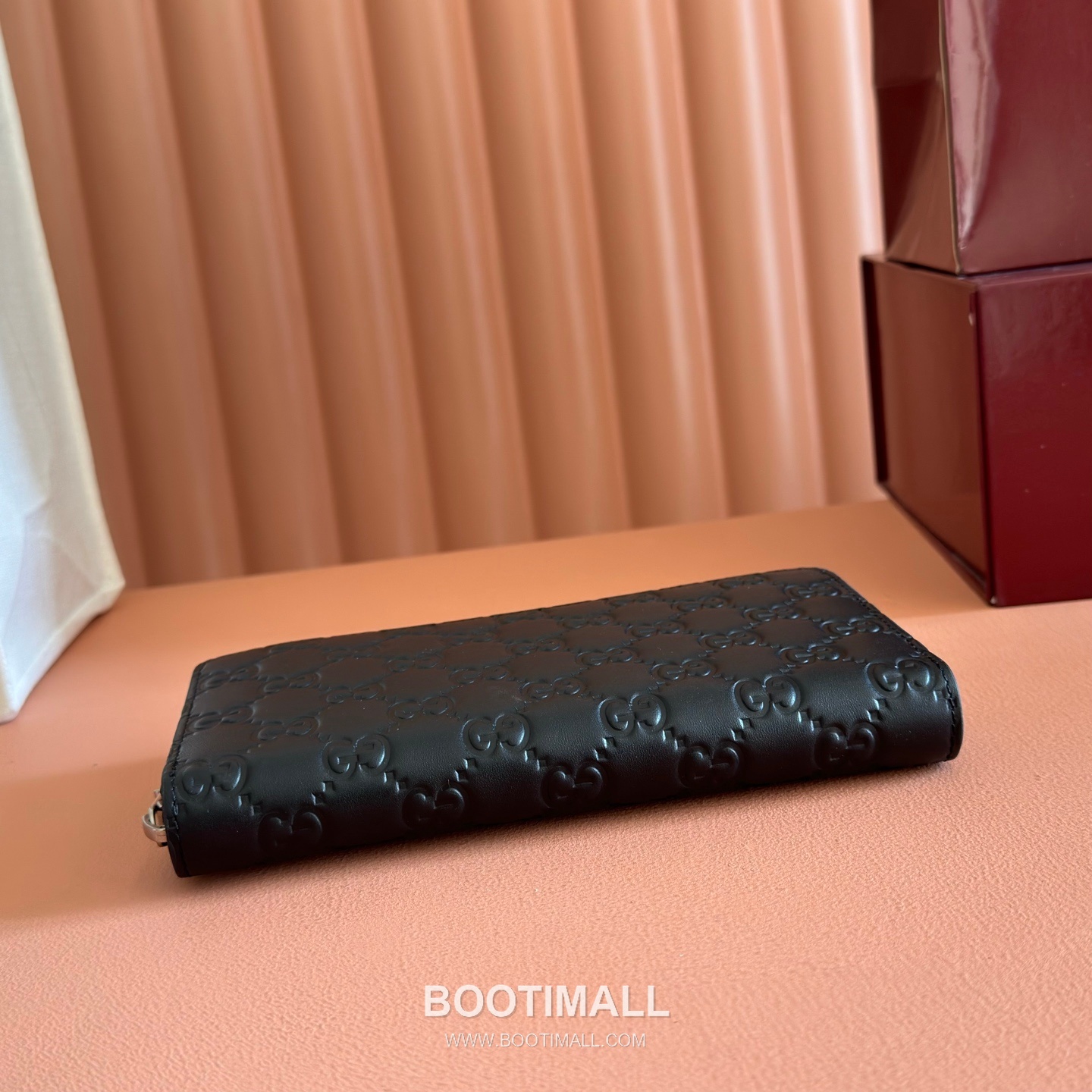 Gucci GG Emblem Zip Around Wallet Embossed Calfskin Leather 860868 구찌 GG 엠블럼 지퍼 장지갑 엠보싱 카프스킨 가죽 19cm 4