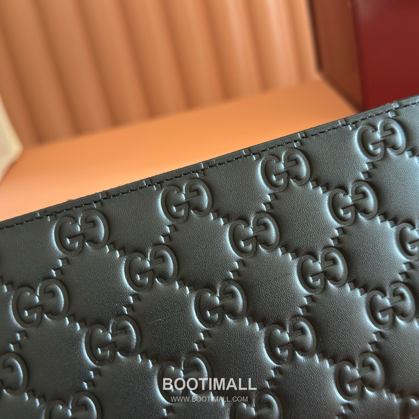 Gucci GG Emblem Zip Around Wallet Embossed Calfskin Leather 860868 구찌 GG 엠블럼 지퍼 장지갑 엠보싱 카프스킨 가죽 19cm 5