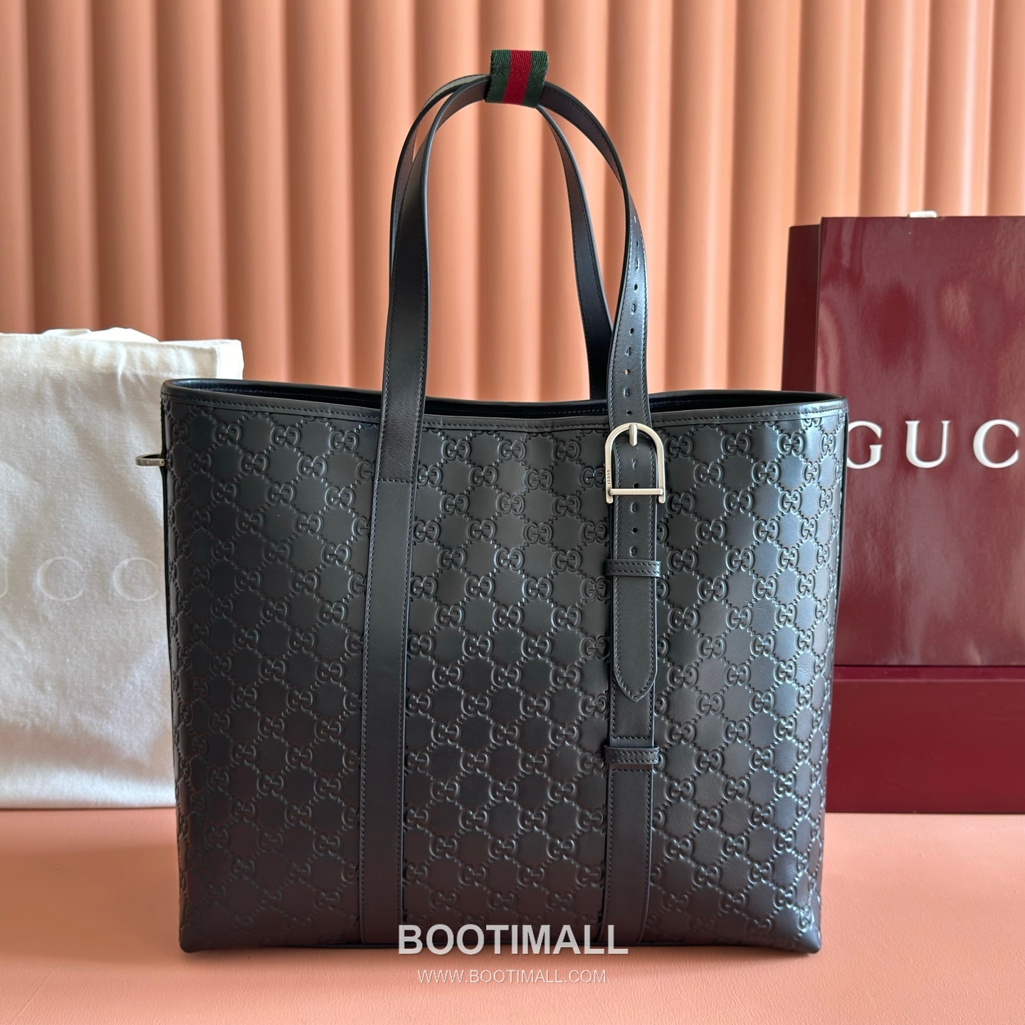 Gucci GG Emblem Tote Bag Embossed Smooth Calfskin Leather 850218 구찌 GG 엠블럼 토트백 엠보싱 스무스 카프스킨 가죽 38cm 1