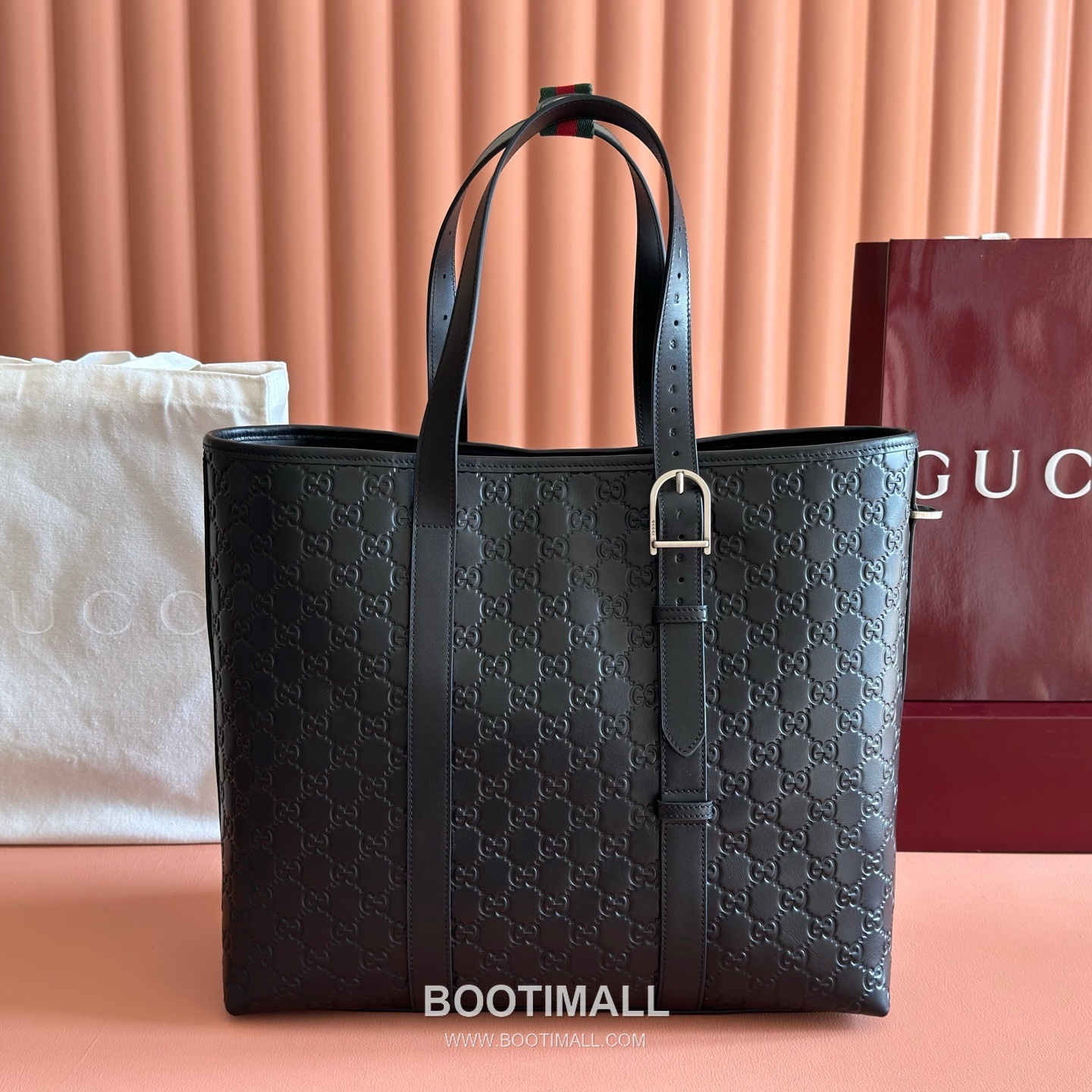 Gucci GG Emblem Tote Bag Embossed Smooth Calfskin Leather 850218 구찌 GG 엠블럼 토트백 엠보싱 스무스 카프스킨 가죽 38cm 2