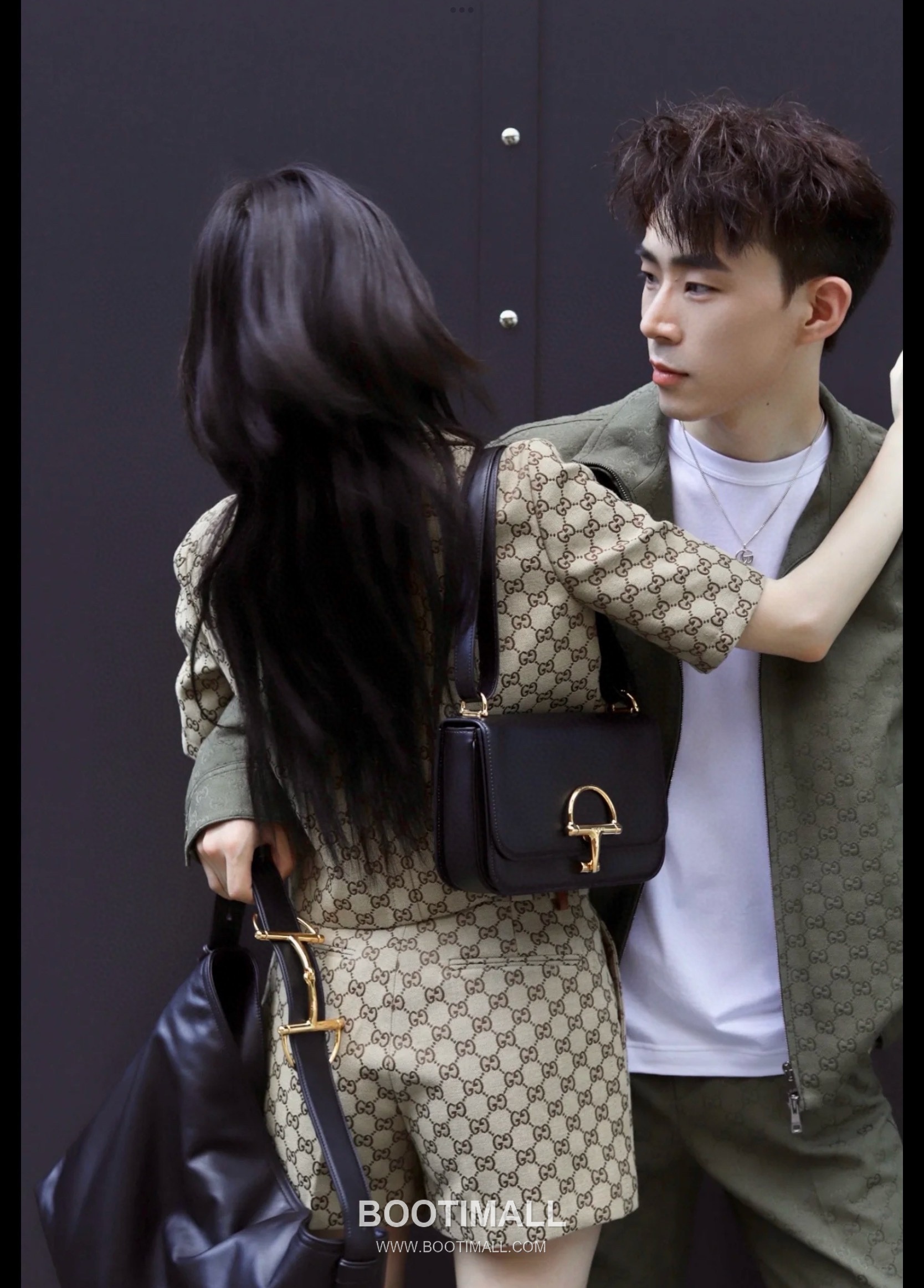 Gucci Siena Small Horsebit Smooth Leather Black Shoulder Bag 구찌 시에나 스몰 홀스빗 846705 스무스 레더 블랙 숄더백 23cm 1