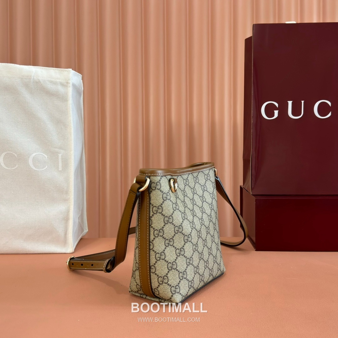 Gucci GG Emblem Mini Bucket Bag GG Supreme Canvas Leather Trim 847090 구찌 GG 엠블럼 미니 버킷백 GG 수프림 캔버스 가죽 트리밍 18cm 3