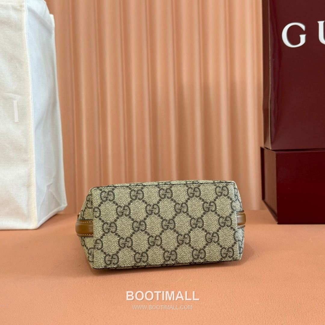 Gucci GG Emblem Mini Bucket Bag GG Supreme Canvas Leather Trim 847090 구찌 GG 엠블럼 미니 버킷백 GG 수프림 캔버스 가죽 트리밍 18cm 4