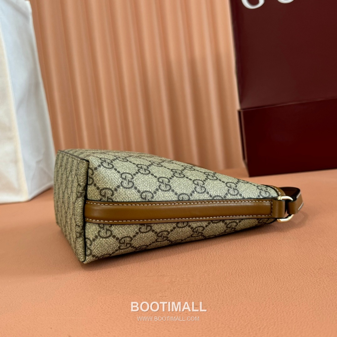 Gucci GG Emblem Mini Bucket Bag GG Supreme Canvas Leather Trim 847090 구찌 GG 엠블럼 미니 버킷백 GG 수프림 캔버스 가죽 트리밍 18cm 7