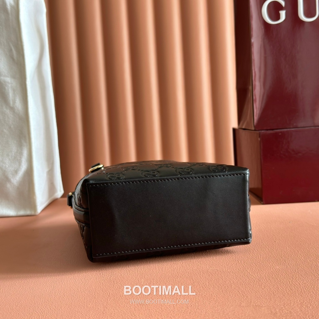 Gucci GG Emblem Mini Bucket Bag GG Supreme Canvas Leather Trim 847090 구찌 GG 엠블럼 미니 버킷백 GG 수프림 캔버스 가죽 트리밍 18cm 4