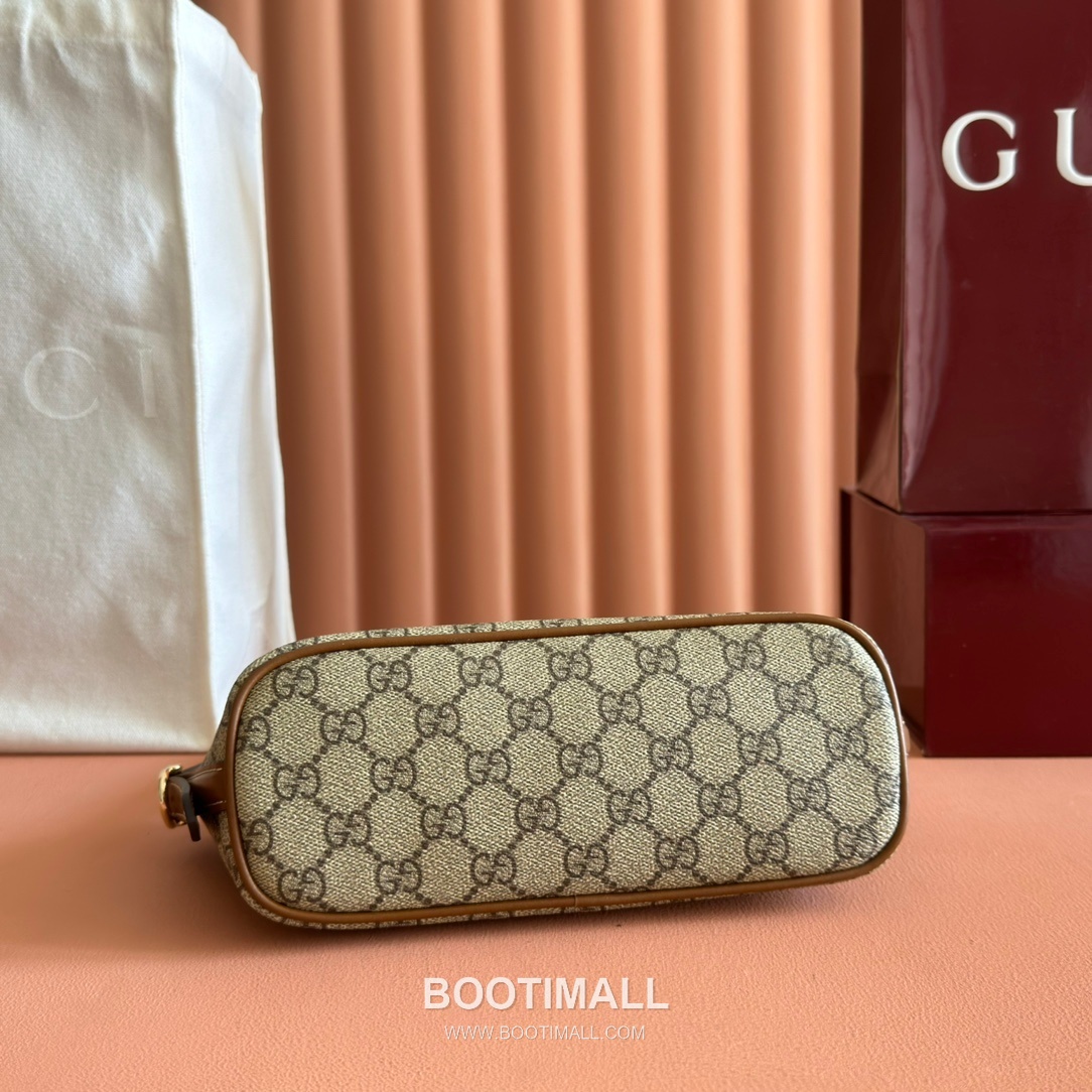 Gucci GG Emblem Small Shoulder Bag GG Supreme Canvas Leather Trim 847281 구찌 GG 엠블럼 스몰 숄더백 GG 수프림 캔버스 가죽 트리밍 27cm 4