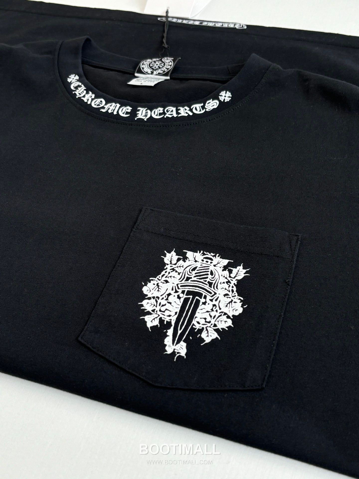 Chrome Hearts Vintage Cross Horseshoe Vine Sword Washed Short Sleeve T-Shirt 크롬하츠 빈티지 크로스 말발굽 바인 소드 워싱 반팔 티셔츠 6