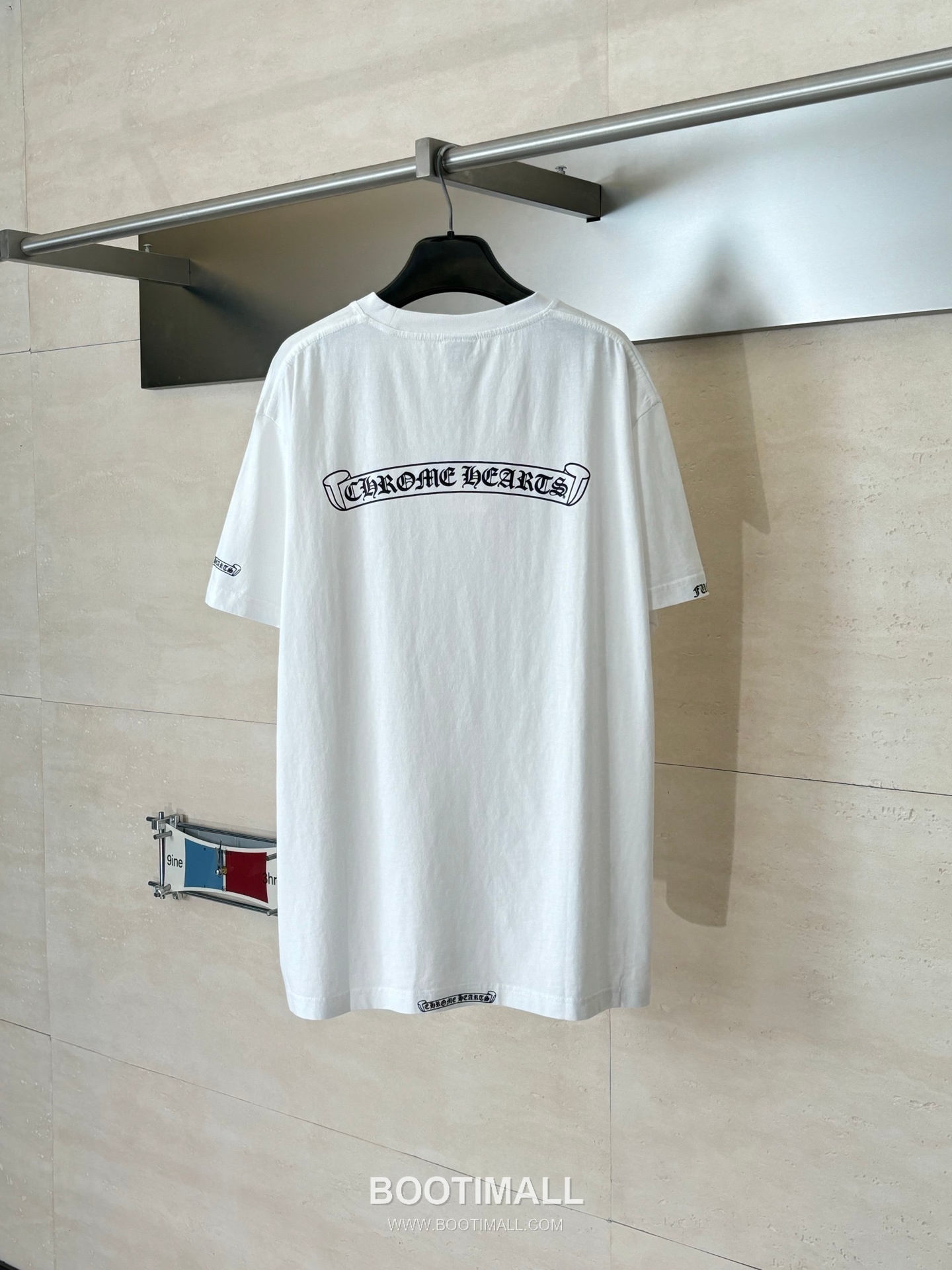 Chrome Hearts Vintage Cross Horseshoe Vine Sword Washed Short Sleeve T-Shirt 크롬하츠 빈티지 크로스 말발굽 바인 소드 워싱 반팔 티셔츠 2