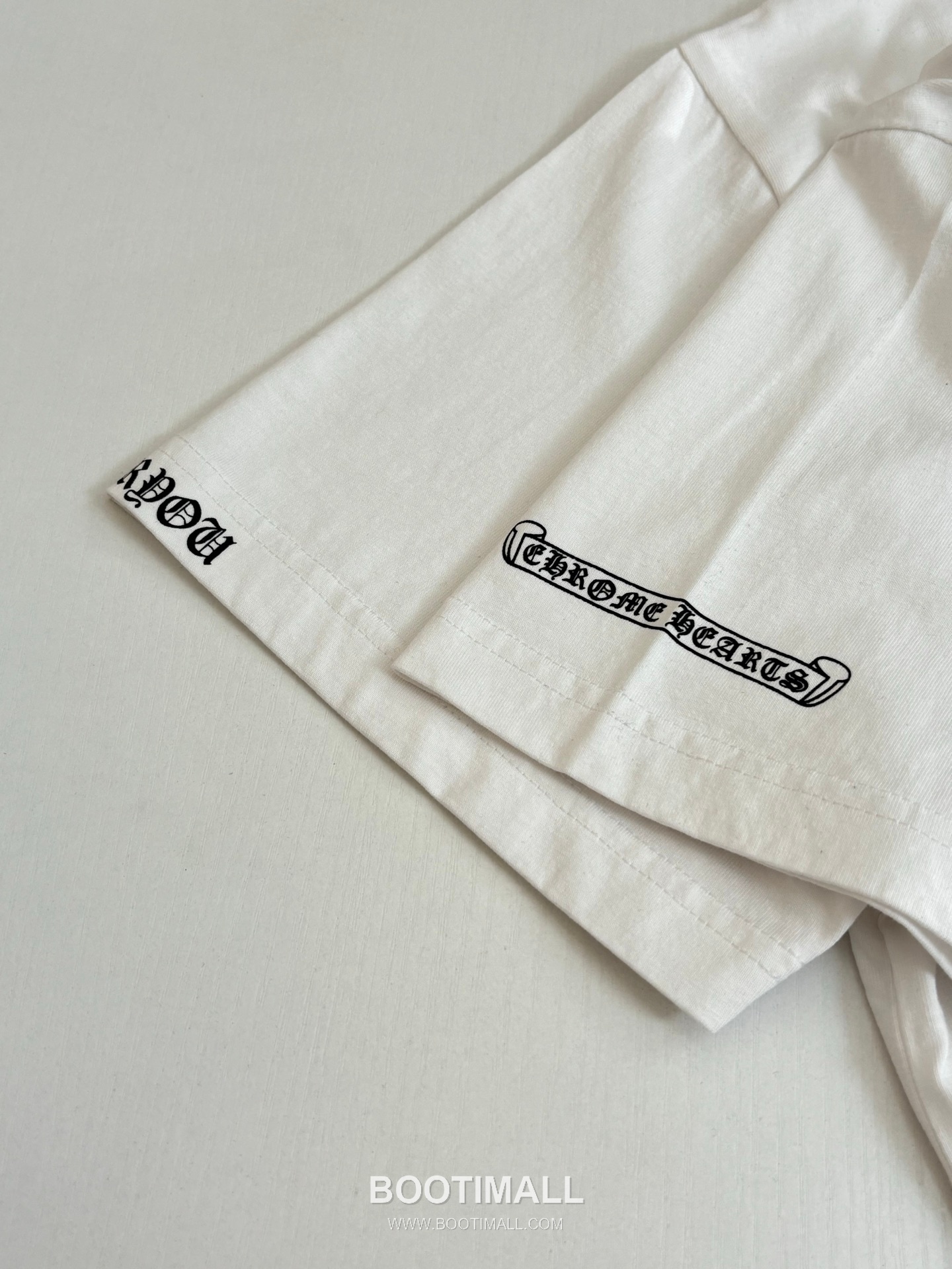 Chrome Hearts Vintage Cross Horseshoe Vine Sword Washed Short Sleeve T-Shirt 크롬하츠 빈티지 크로스 말발굽 바인 소드 워싱 반팔 티셔츠 7