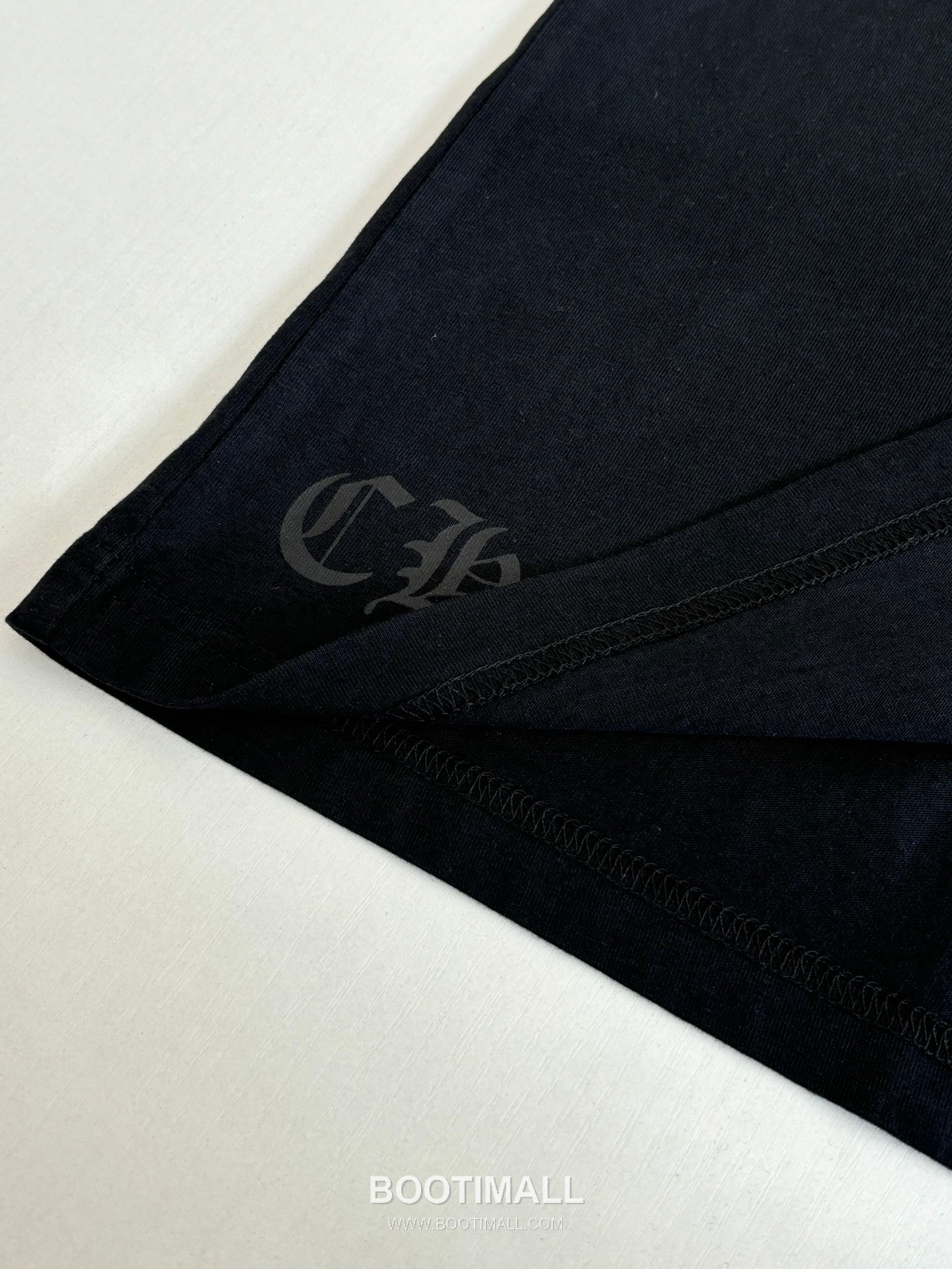 Chrome Hearts Miami Multicolor Sanskrit Cross Washed Short Sleeve T-Shirt 크롬하츠 마이애미 멀티컬러 산스크리트 크로스 워싱 반팔 티셔츠 7