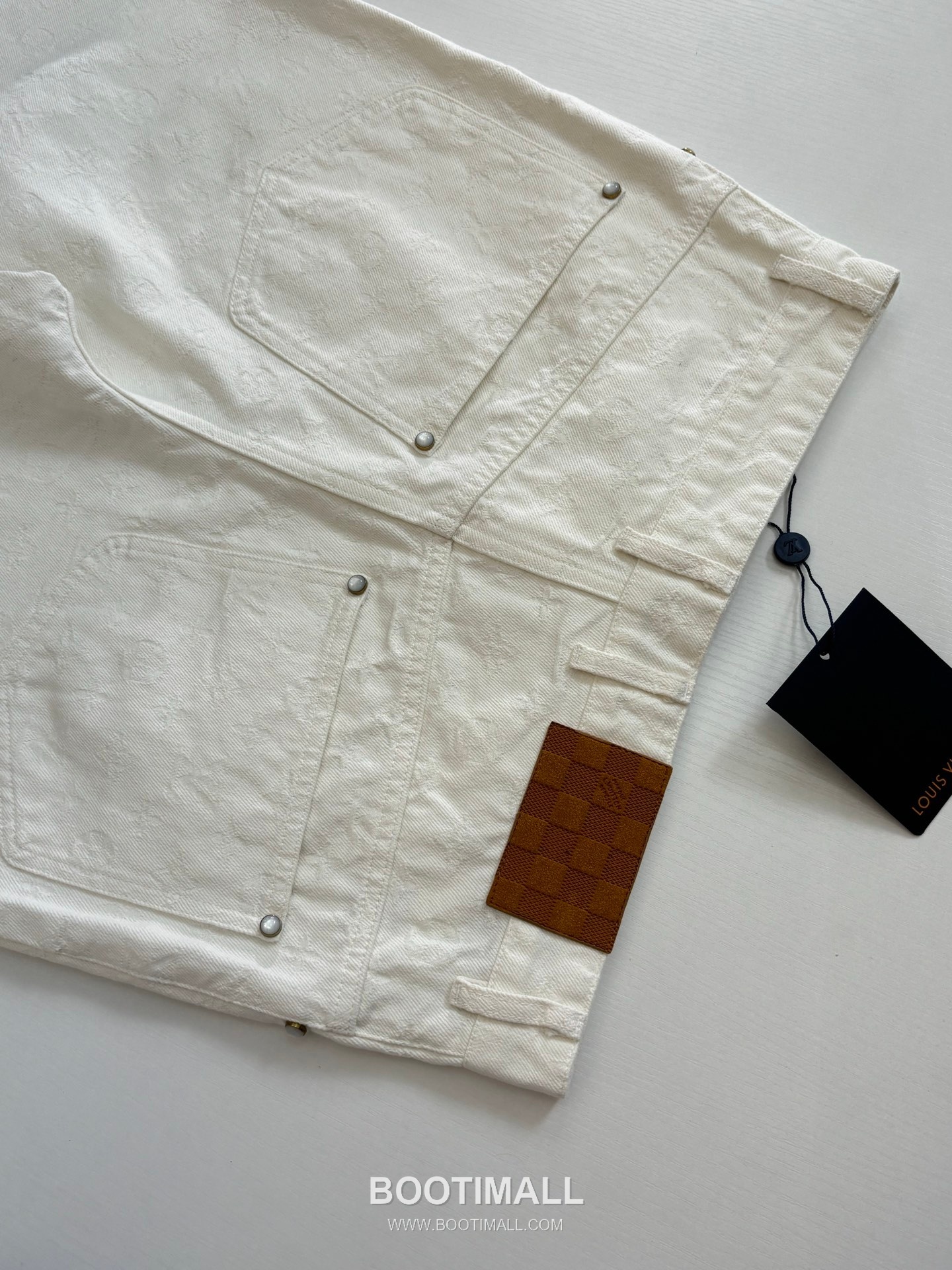 Louis Vuitton SS26 Monogram Jacquard Denim Shorts 루이비통 SS26 모노그램 자카드 데님 쇼츠 9