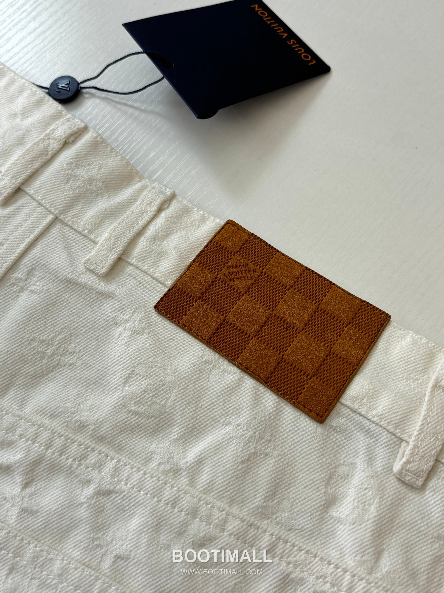 Louis Vuitton SS26 Monogram Jacquard Denim Shorts 루이비통 SS26 모노그램 자카드 데님 쇼츠 10