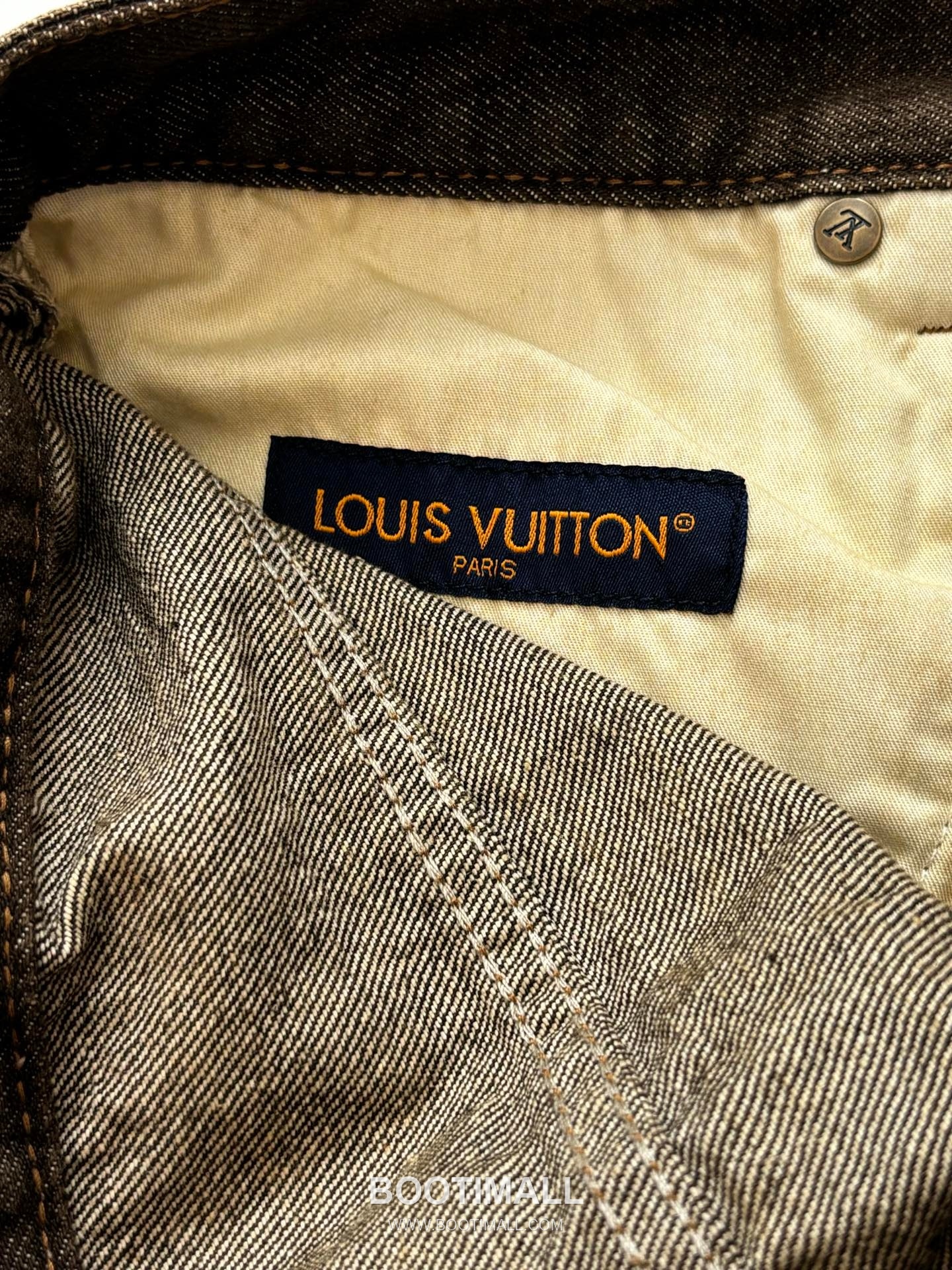 Louis Vuitton SS26 Skate Washed Denim Pants 루이비통 SS26 스케이트 샌드워싱 데님 팬츠 19