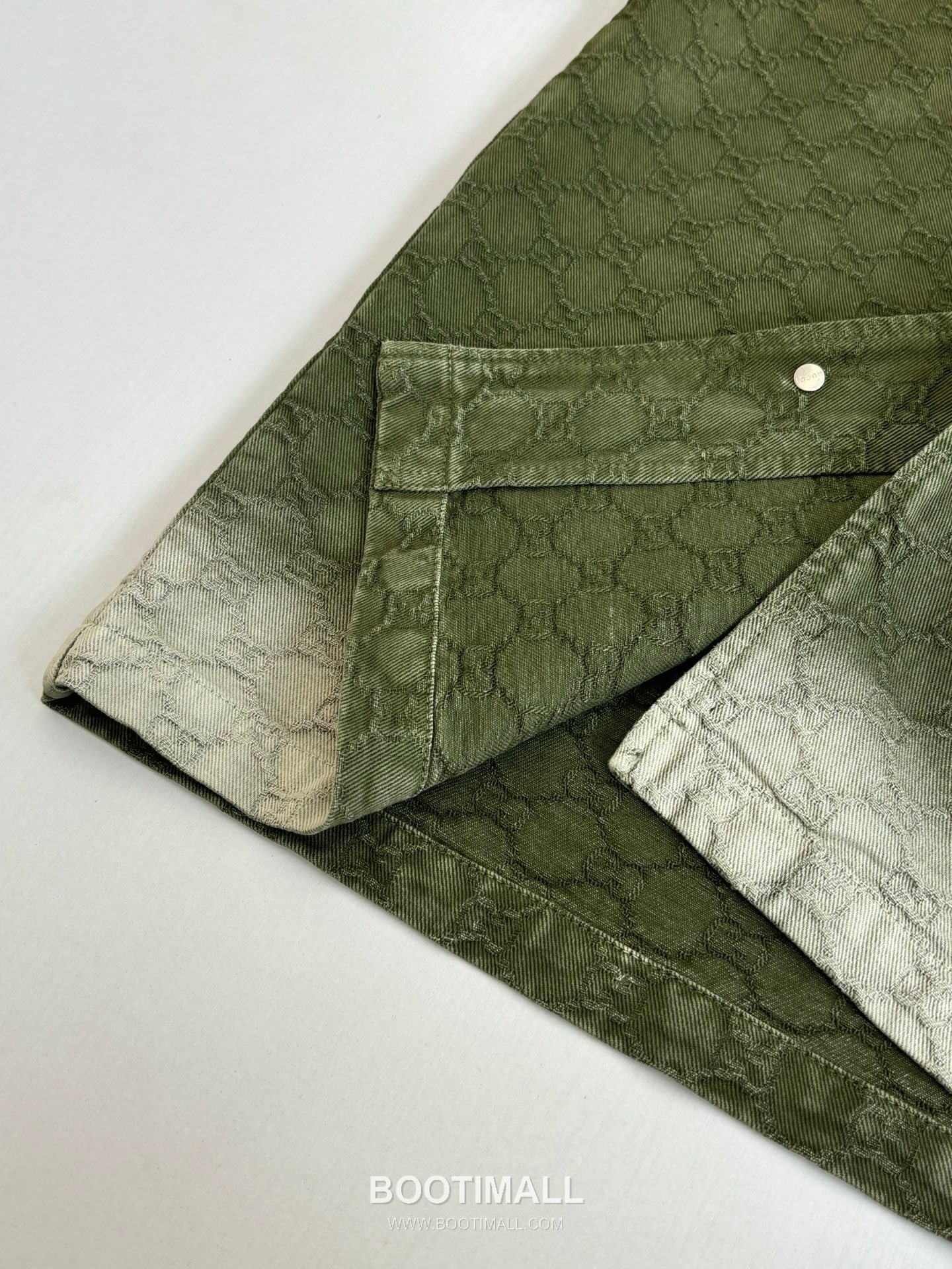 Gucci GG Monogram Gradient Jacquard Denim Short Sleeve Shirt 구찌 GG 모노그램 그라데이션 자카드 데님 반팔 셔츠 9