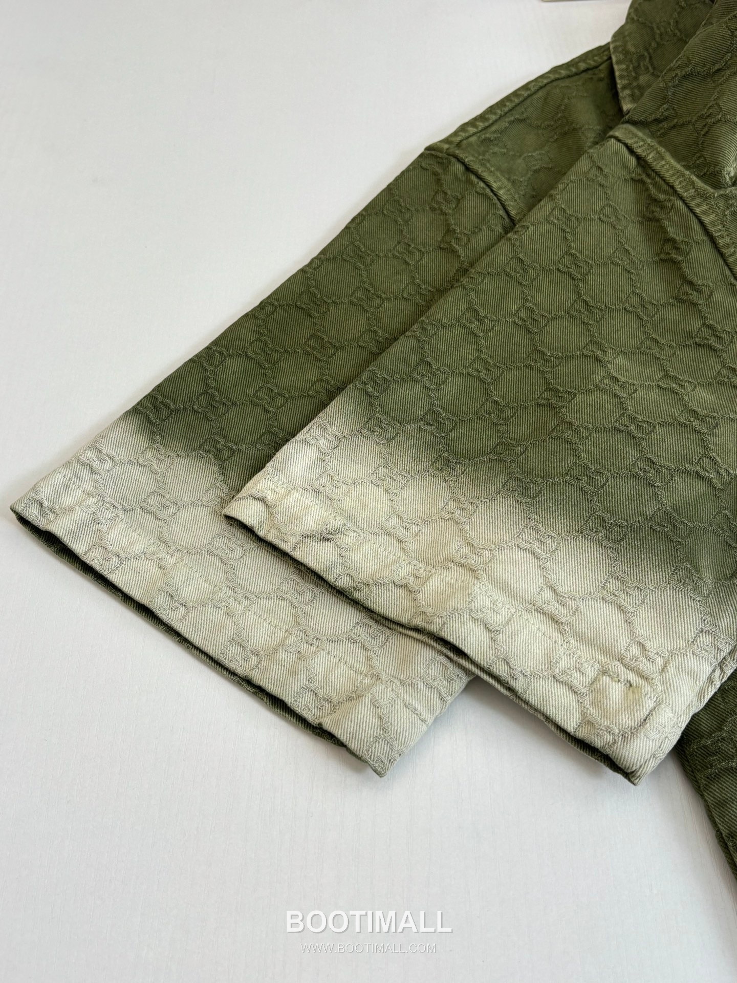 Gucci GG Monogram Gradient Jacquard Denim Short Sleeve Shirt 구찌 GG 모노그램 그라데이션 자카드 데님 반팔 셔츠 11