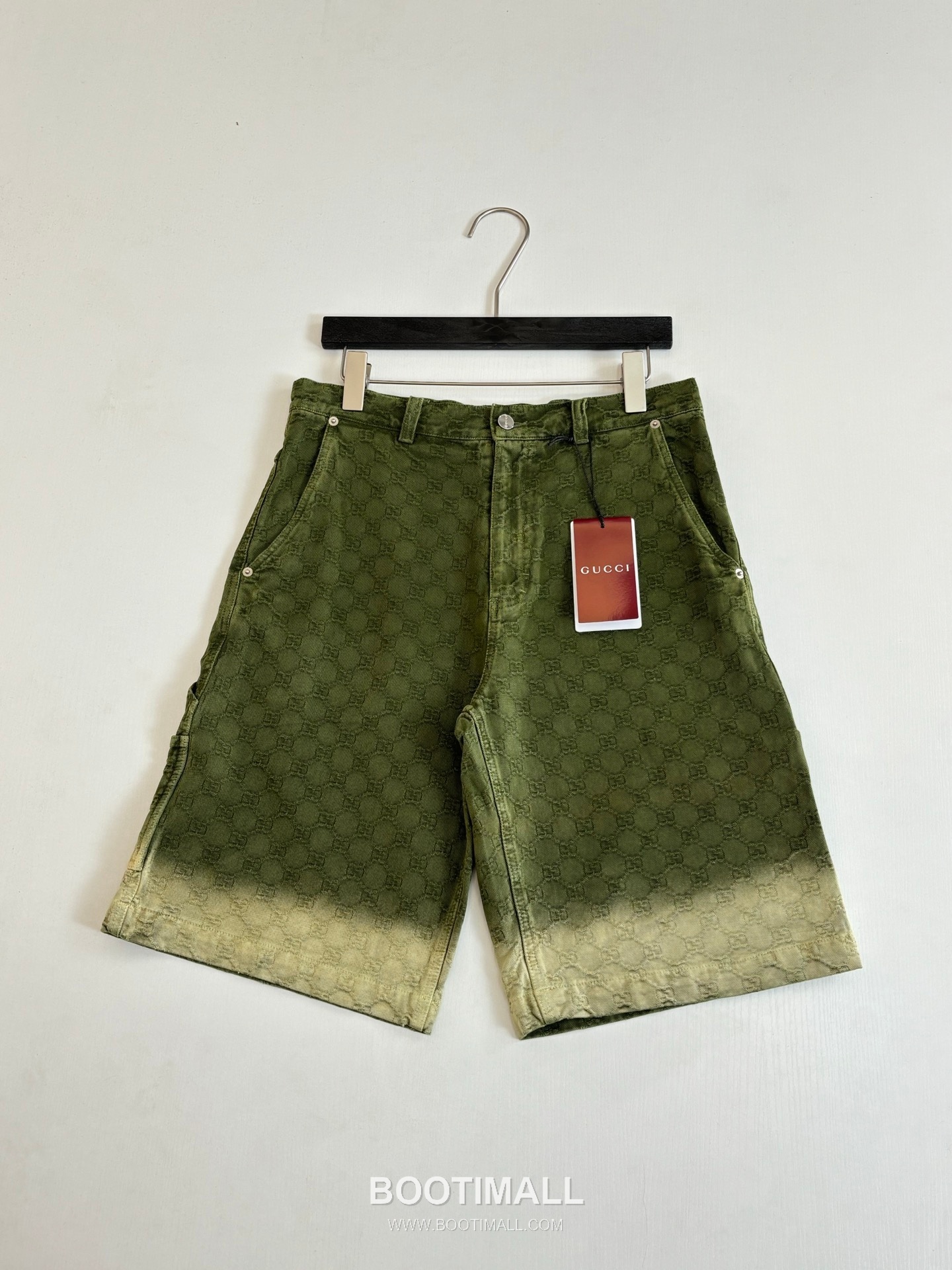 Gucci GG Monogram Gradient Jacquard Denim Shorts 구찌 GG 모노그램 그라데이션 자카드 데님 쇼츠 3