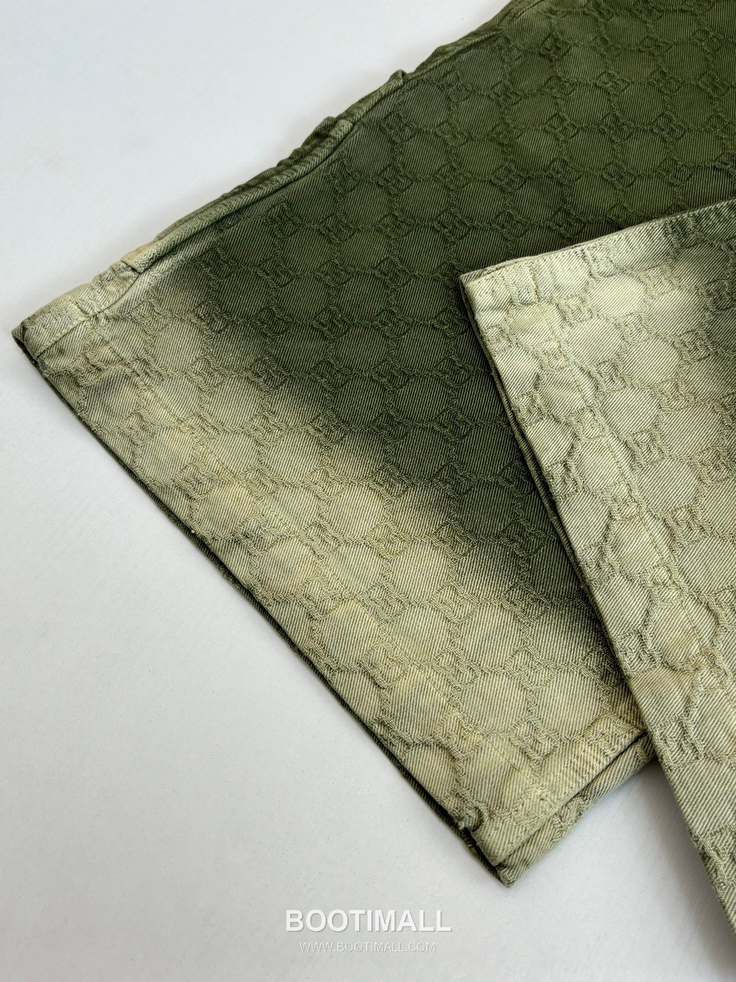 Gucci GG Monogram Gradient Jacquard Denim Shorts 구찌 GG 모노그램 그라데이션 자카드 데님 쇼츠 9