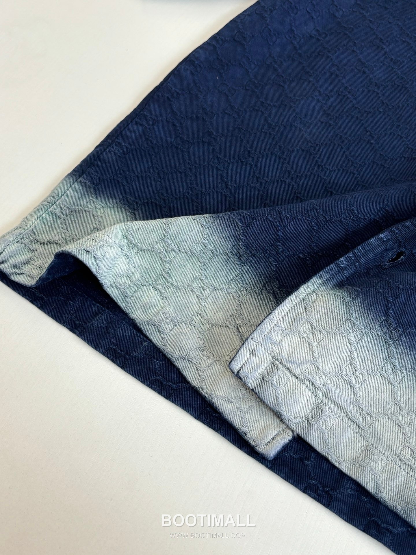 Gucci GG Monogram Gradient Jacquard Denim Short Sleeve Shirt 구찌 GG 모노그램 그라데이션 자카드 데님 반팔 셔츠 8