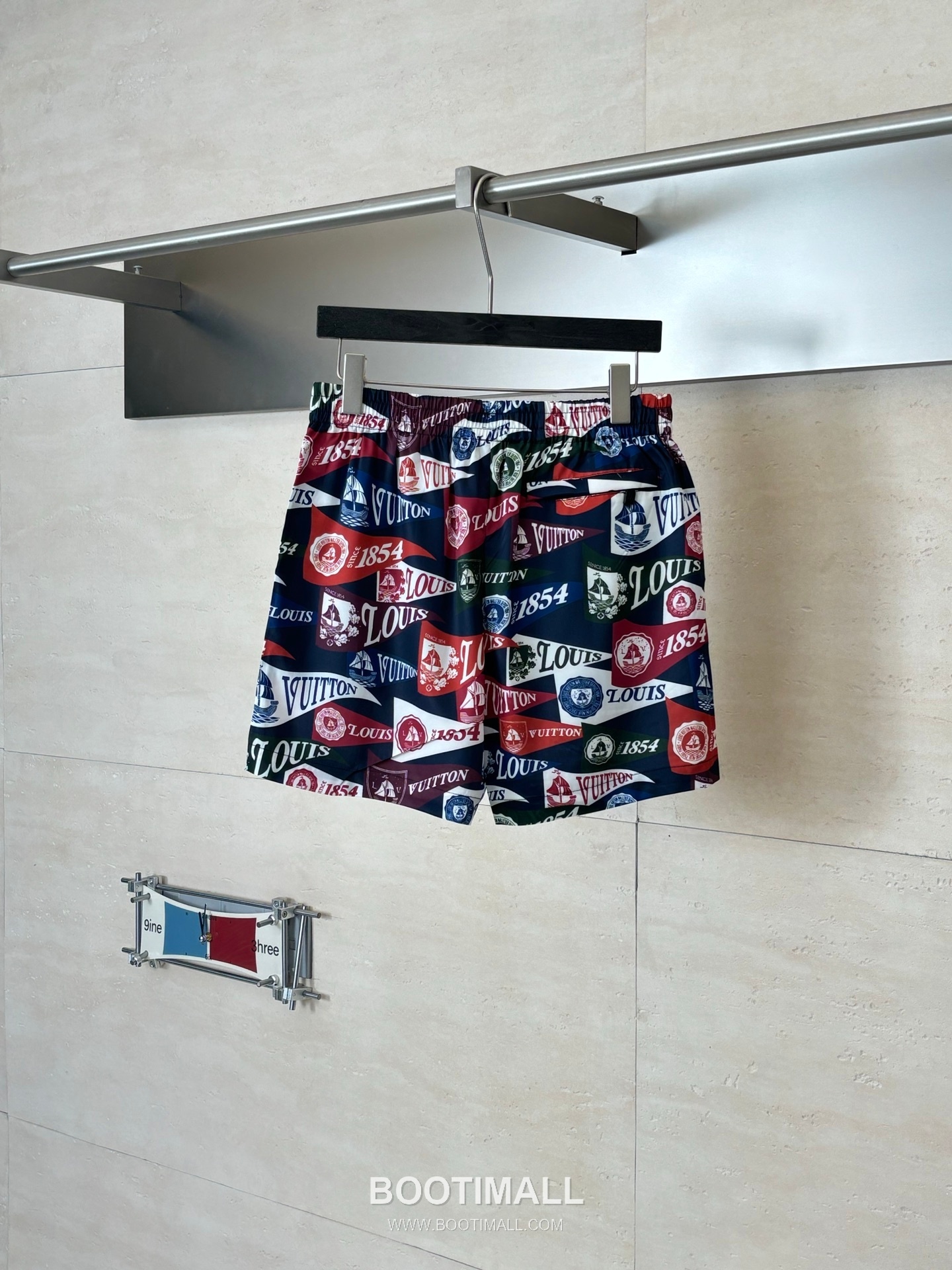 Louis Vuitton SS26 Capsule Monogram Allover Beach Shorts 루이비통 SS26 캡슐 모노그램 올오버 비치 쇼츠 2