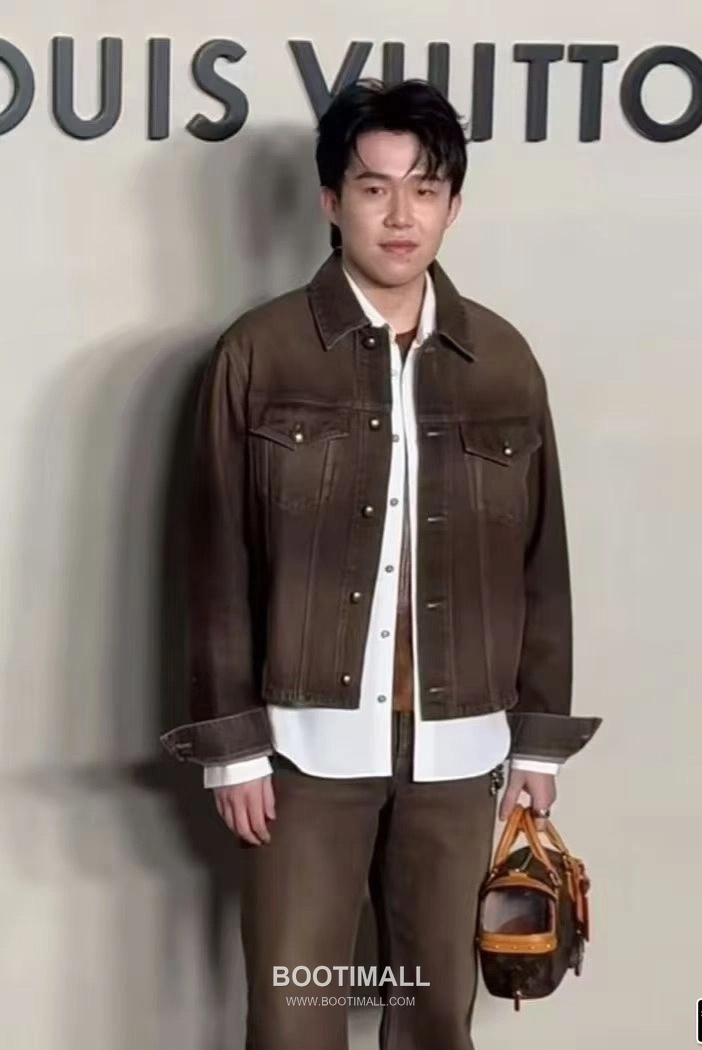 Louis Vuitton SS26 Sandwashed Denim Collared Jacket 루이비통 SS26 샌드워싱 데님 카라 재킷 5