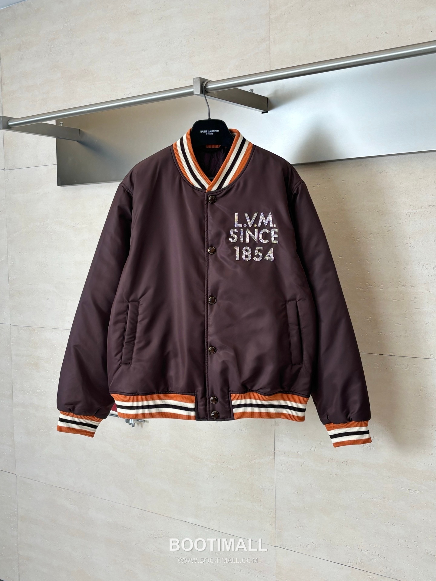 Louis Vuitton SS26 L.V.M Since 1854 Embellished Bomber Jacket 루이비통 SS26 LVM 1854 자수 장식 보머 재킷 6