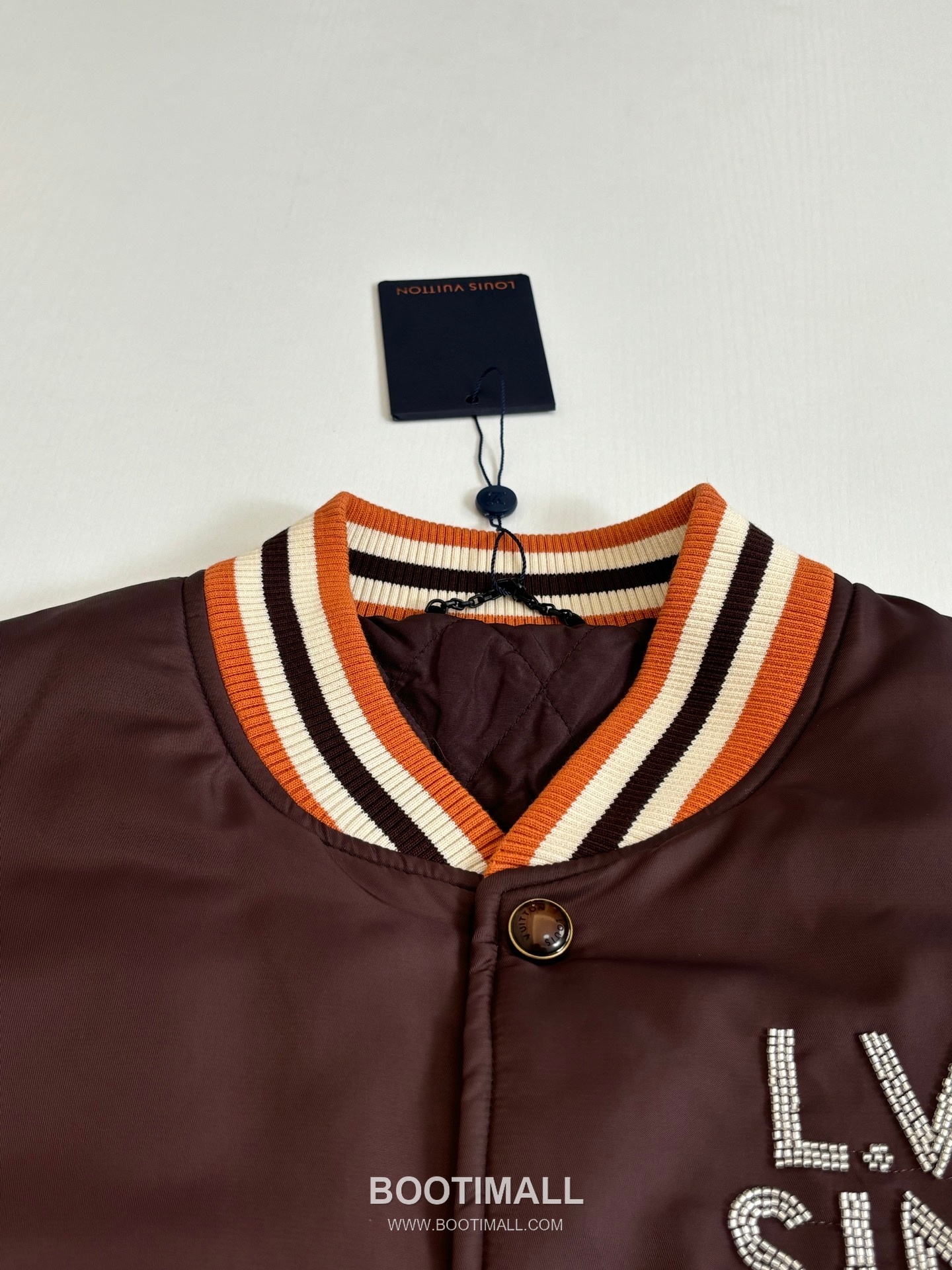 Louis Vuitton SS26 L.V.M Since 1854 Embellished Bomber Jacket 루이비통 SS26 LVM 1854 자수 장식 보머 재킷 9