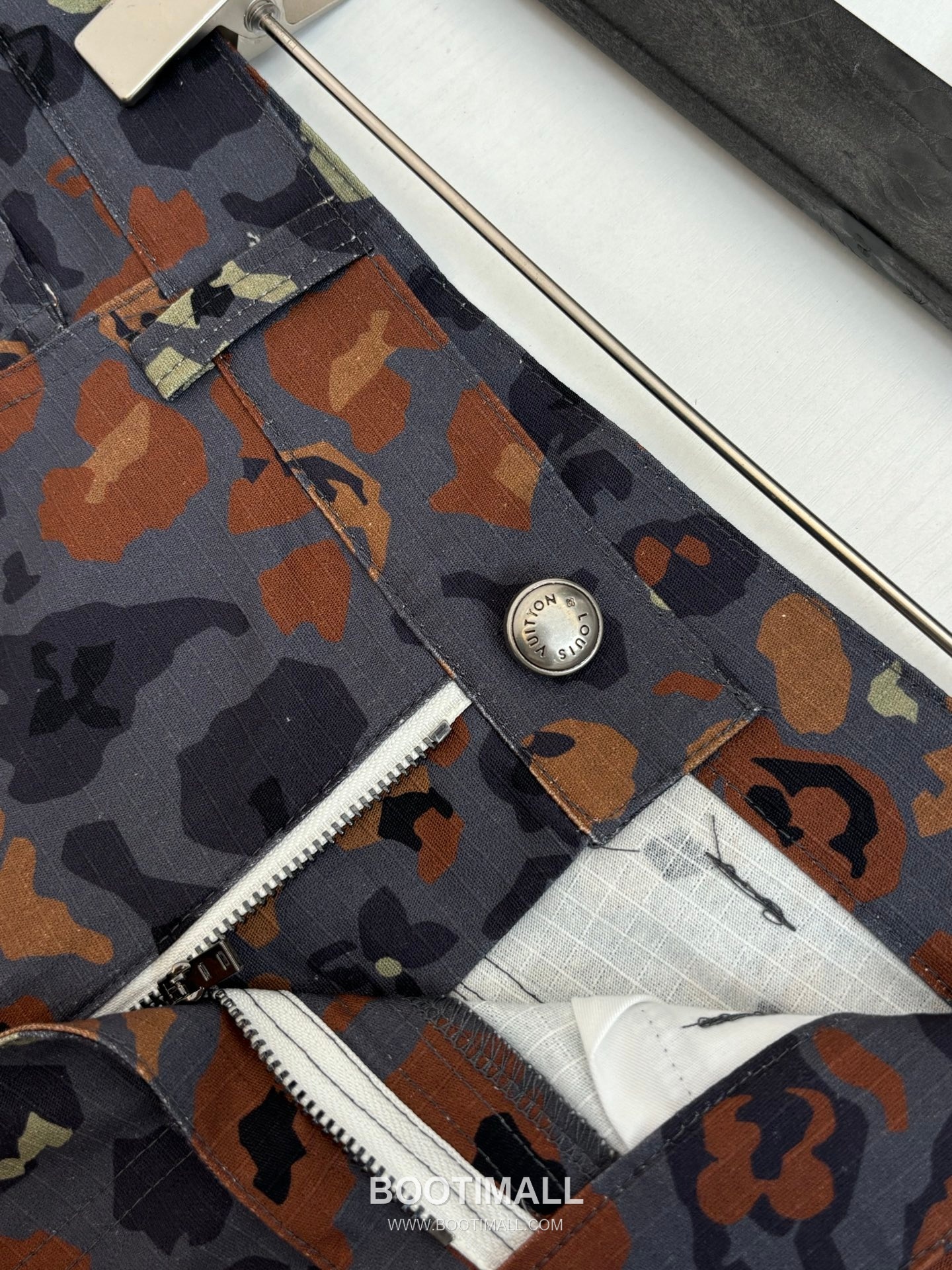 Louis Vuitton FW25 Nigo Printed Poplin Shorts 루이비통 FW25 니고 프린트 포플린 쇼츠 6