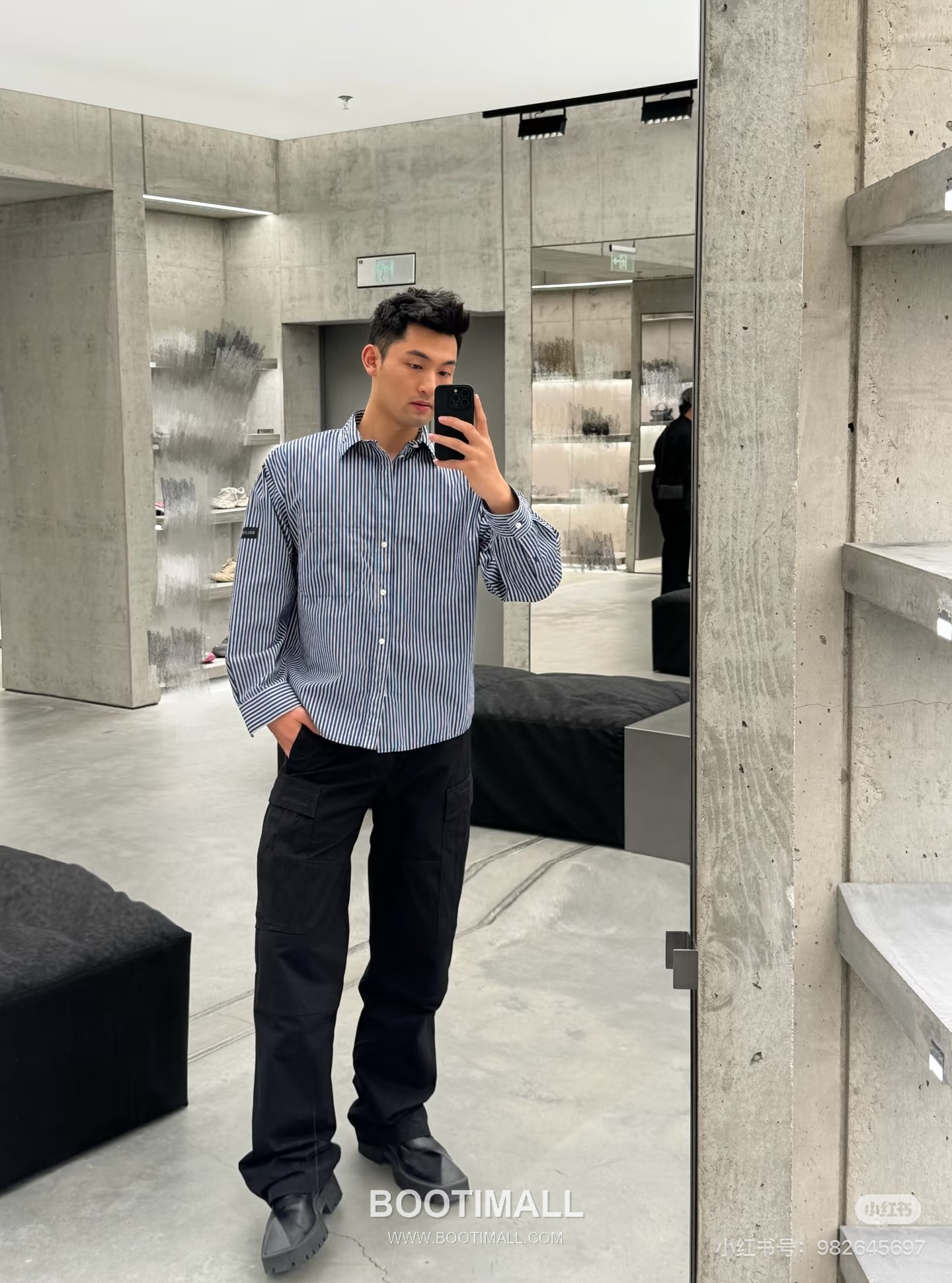 Balenciaga SS26 Sleeve Logo Stripe Check Long Sleeve Shirt 발렌시아가 SS26 슬리브 로고 스트라이프 체크 롱슬리브 셔츠 1