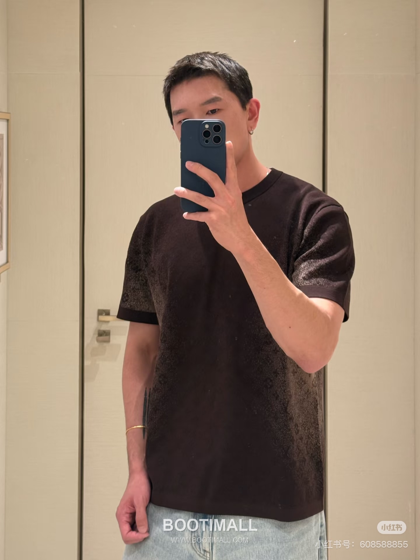 Louis Vuitton SS26 Gradient Monogram Jacquard Knit Short Sleeve T-Shirt 루이비통 SS26 그라데이션 모노그램 자카드 니트 반팔 티셔츠 2