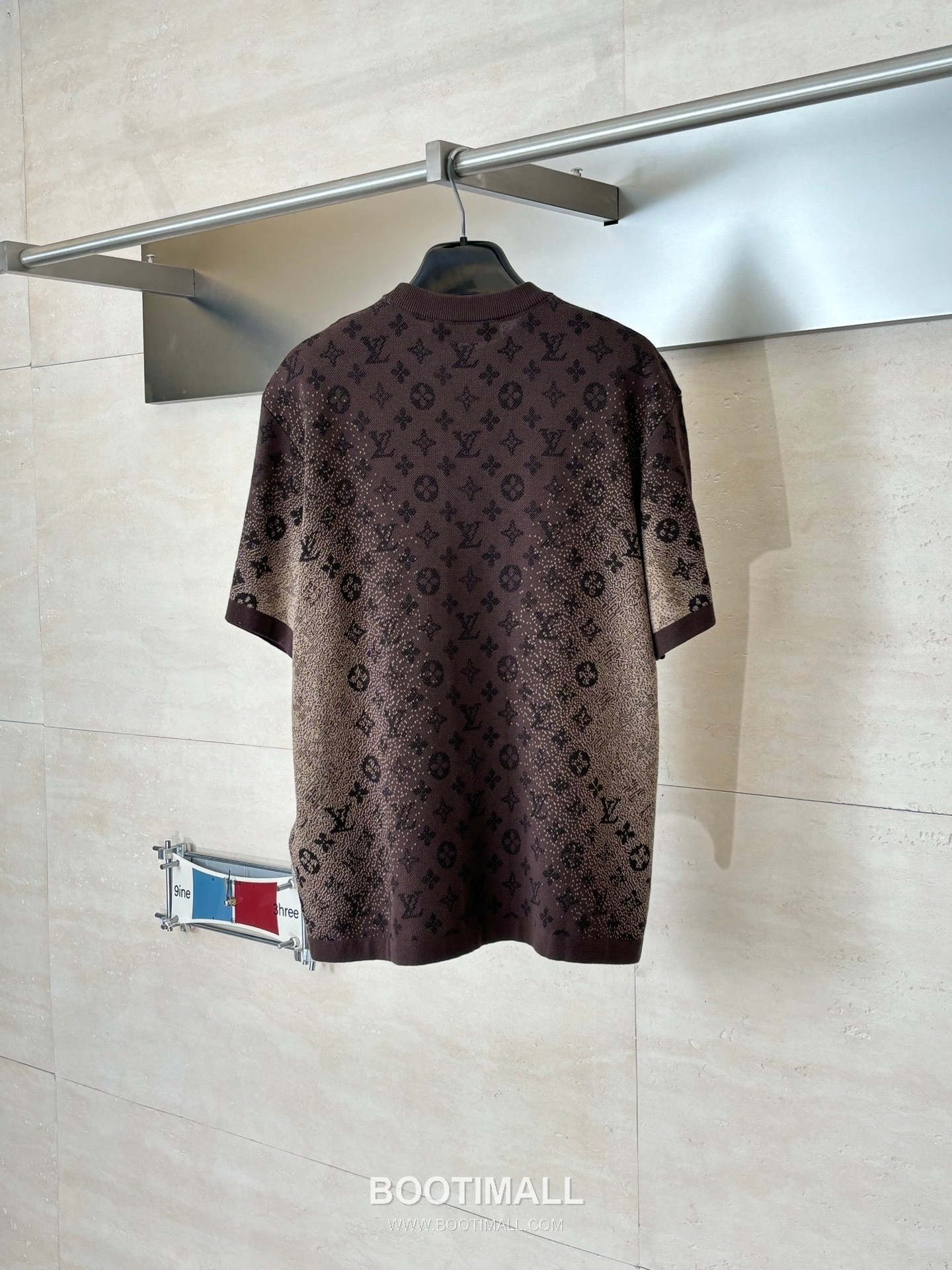 Louis Vuitton SS26 Gradient Monogram Jacquard Knit Short Sleeve T-Shirt 루이비통 SS26 그라데이션 모노그램 자카드 니트 반팔 티셔츠 7