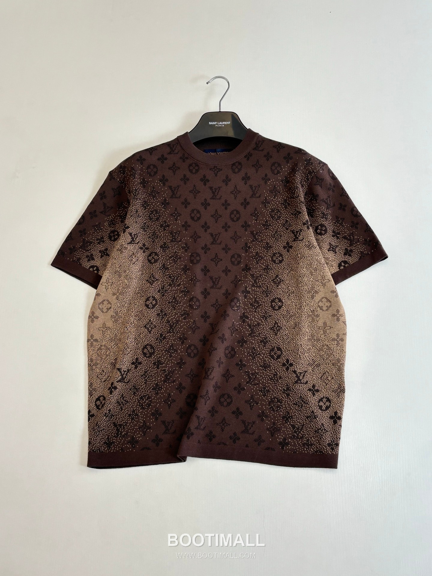 Louis Vuitton SS26 Gradient Monogram Jacquard Knit Short Sleeve T-Shirt 루이비통 SS26 그라데이션 모노그램 자카드 니트 반팔 티셔츠 8