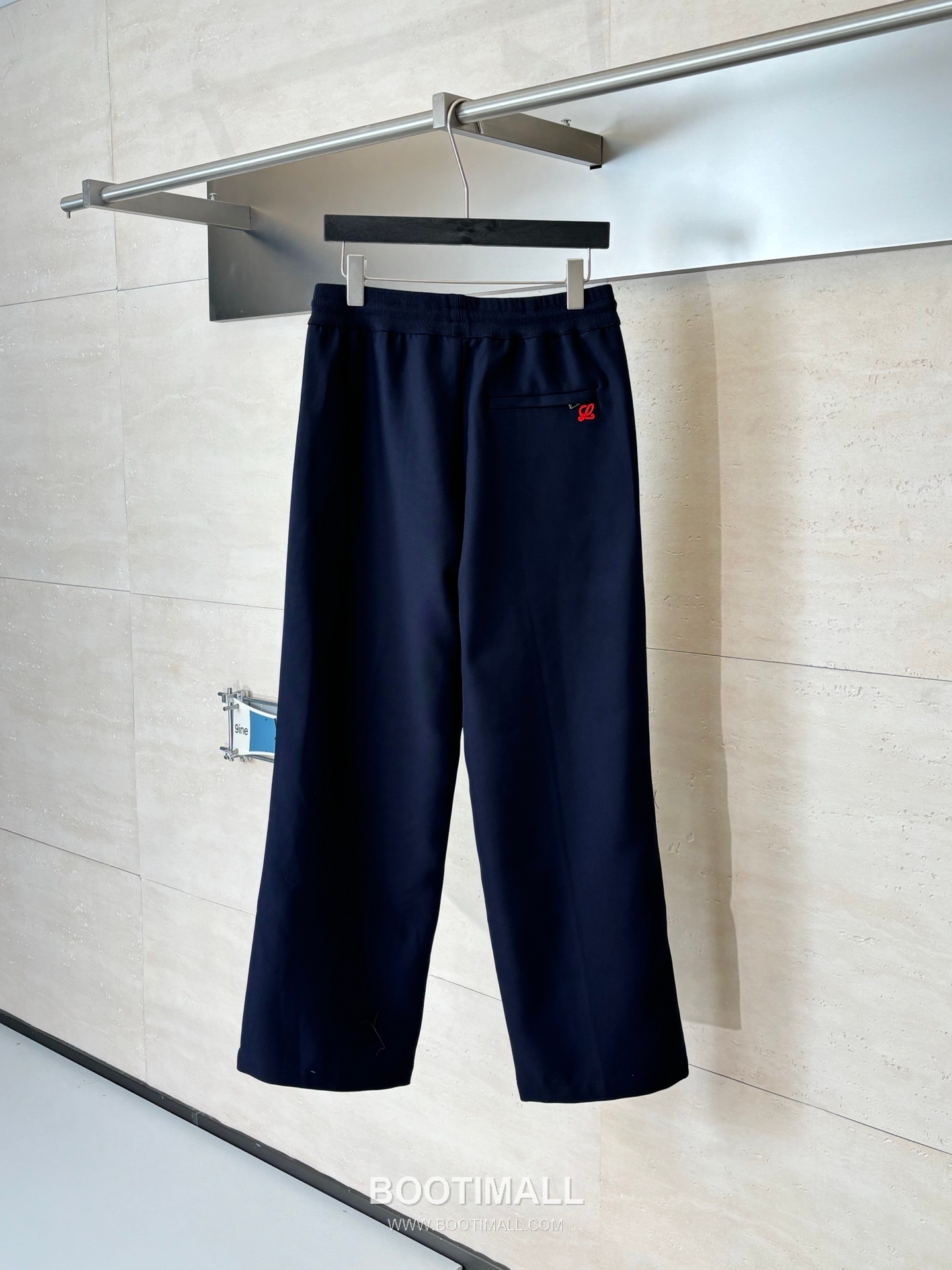 Loewe SS26 Contrast Embroidered Straight Leg Trousers 로에베 SS26 컬러블록 자수 스트레이트 팬츠 2