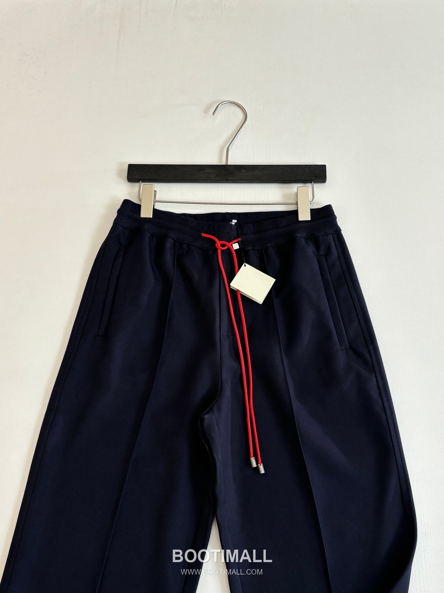 Loewe SS26 Contrast Embroidered Straight Leg Trousers 로에베 SS26 컬러블록 자수 스트레이트 팬츠 3