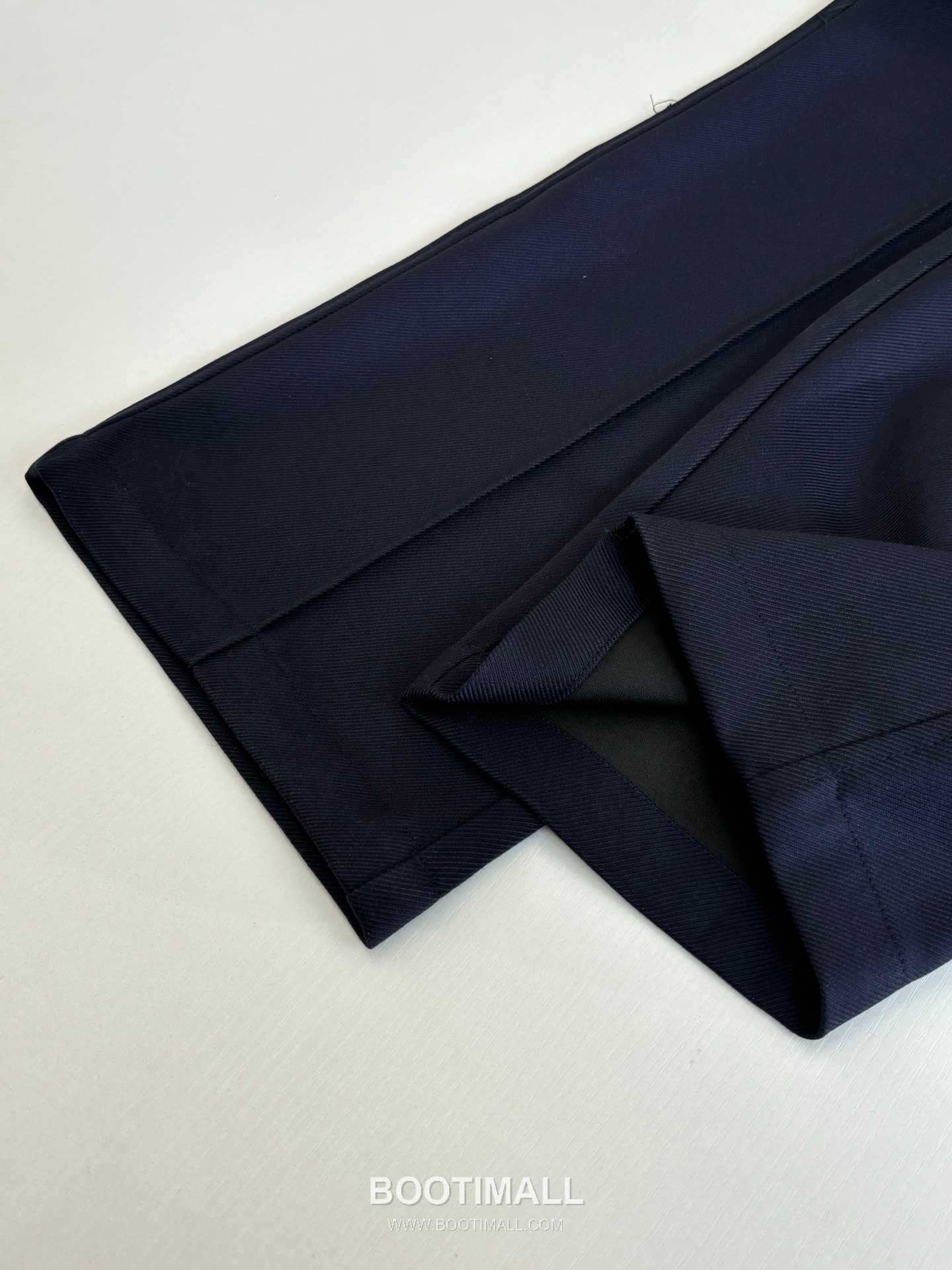 Loewe SS26 Contrast Embroidered Straight Leg Trousers 로에베 SS26 컬러블록 자수 스트레이트 팬츠 7