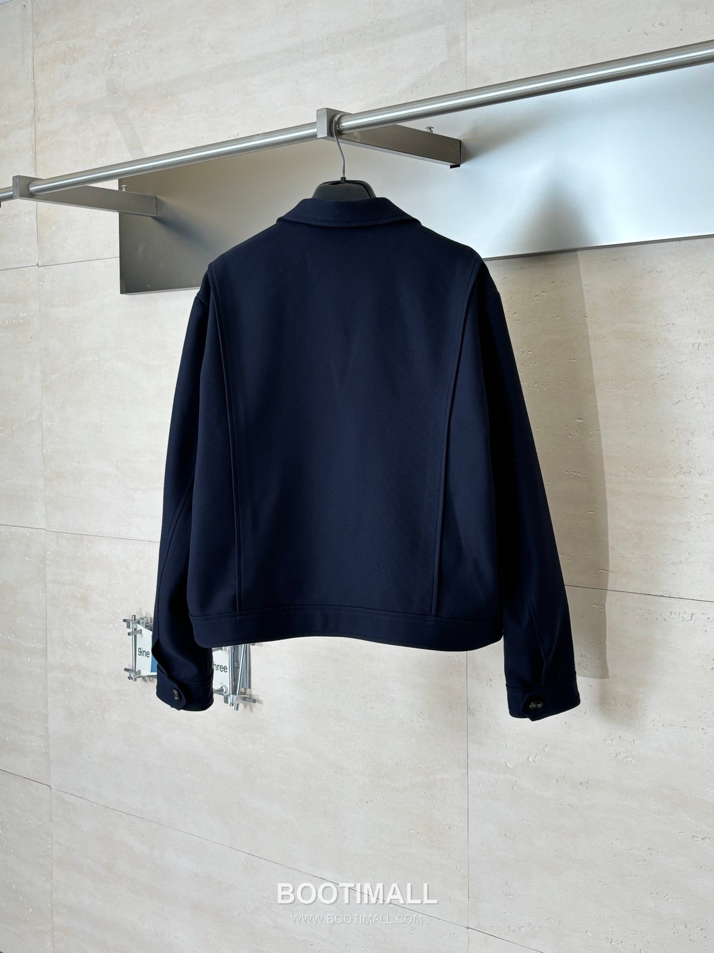 Loewe SS26 Cropped Blazer Collar Jacket 로에베 SS26 크롭 블레이저 카라 재킷 2