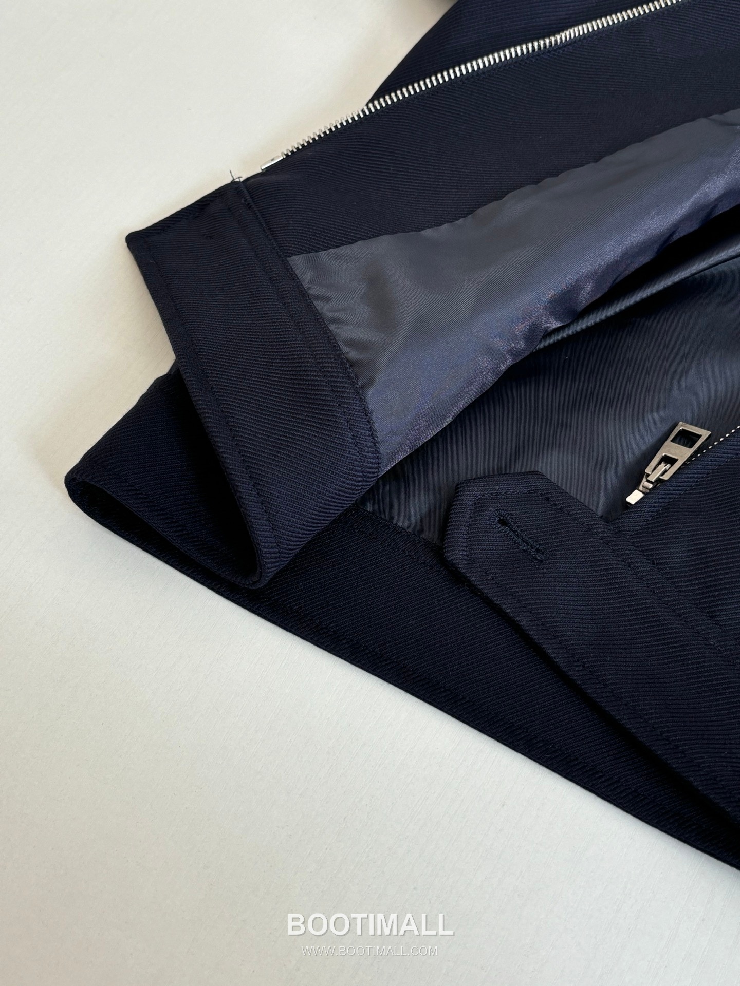 Loewe SS26 Cropped Blazer Collar Jacket 로에베 SS26 크롭 블레이저 카라 재킷 10