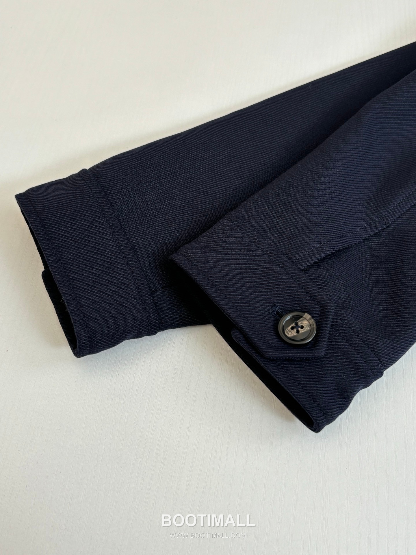 Loewe SS26 Cropped Blazer Collar Jacket 로에베 SS26 크롭 블레이저 카라 재킷 11